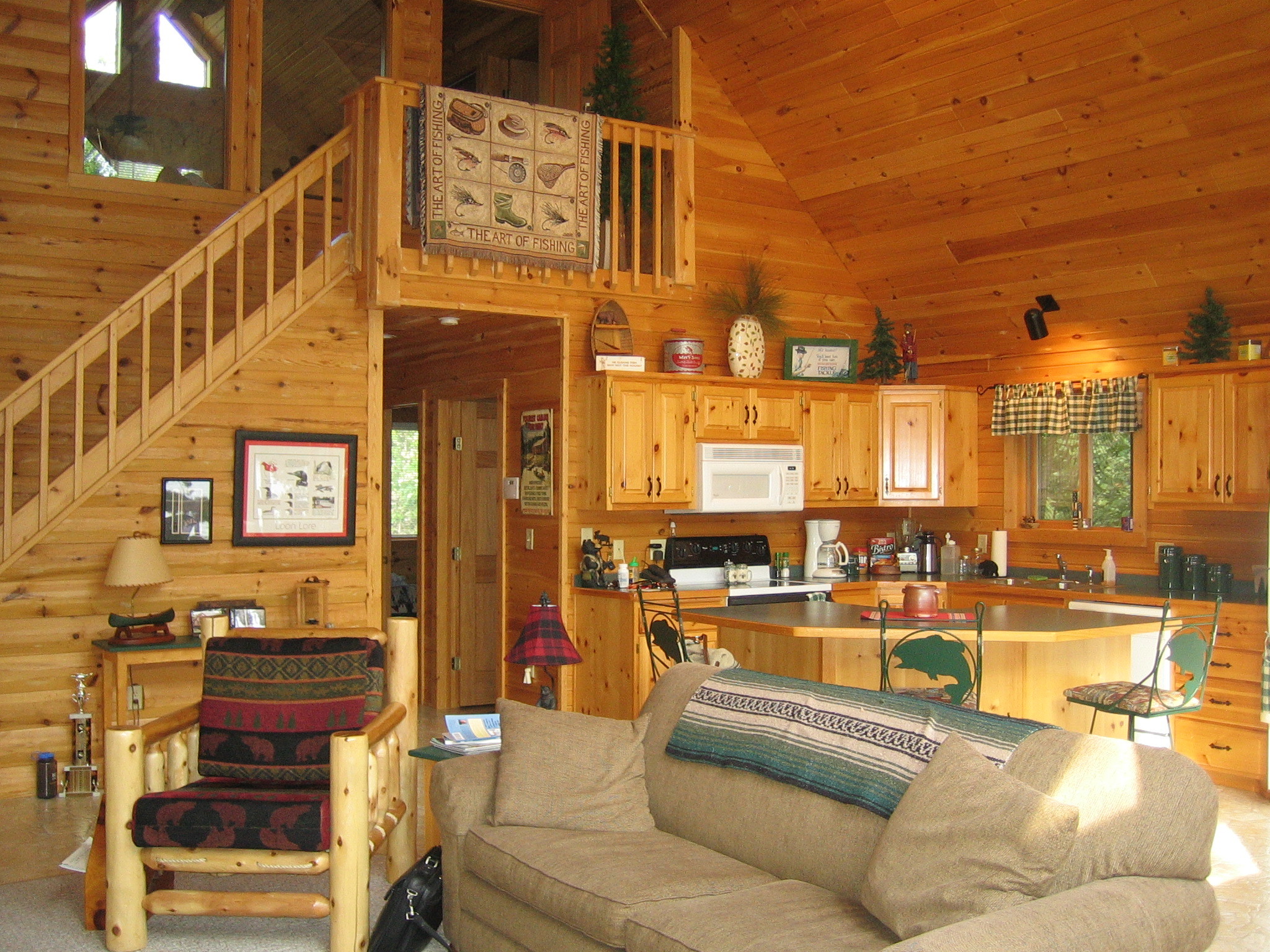 2048x1536 Old Rustic Log Cabin Interior