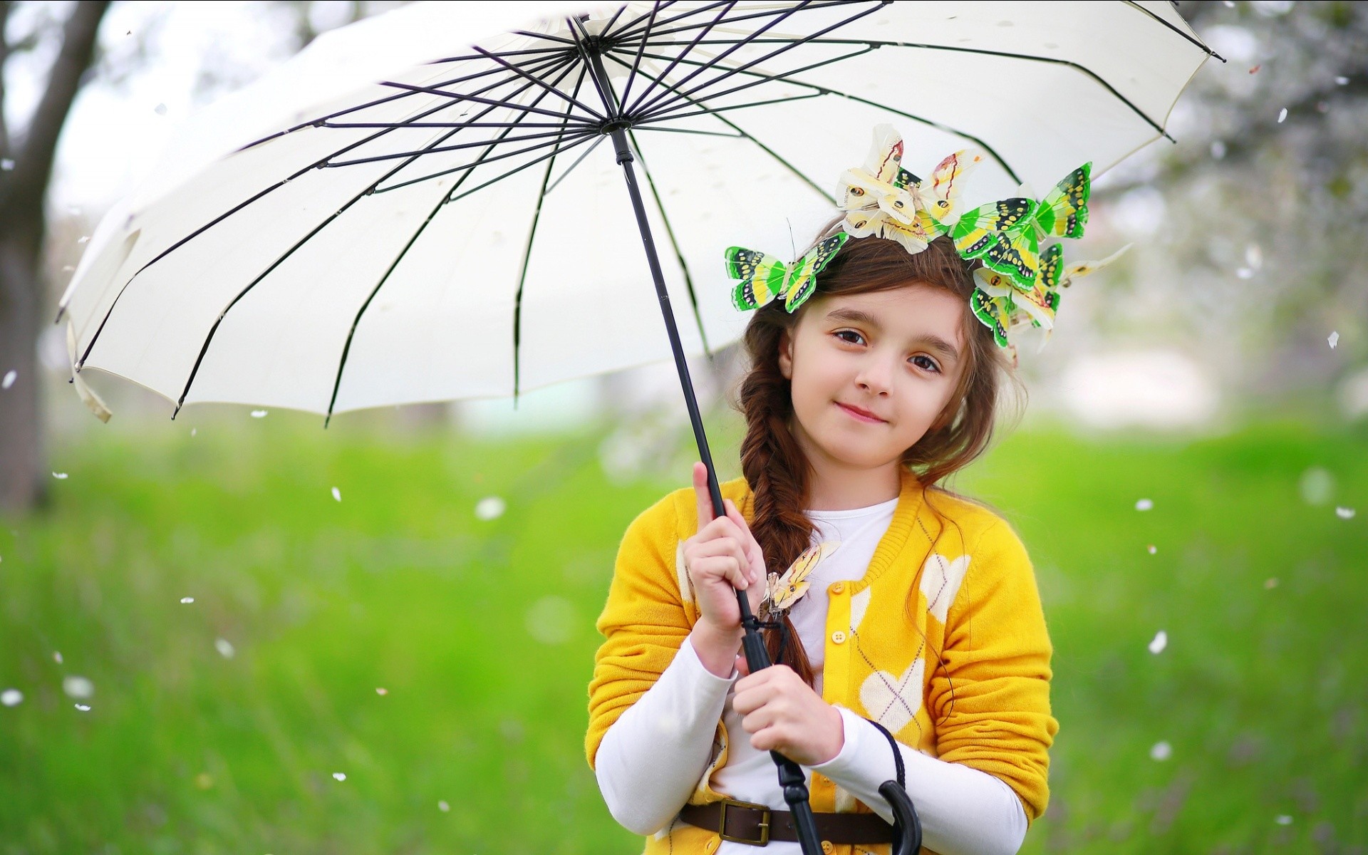 1920x1200 Find out: Cute Baby Girl with White Umbrella wallpaper on http://hdpicorner
