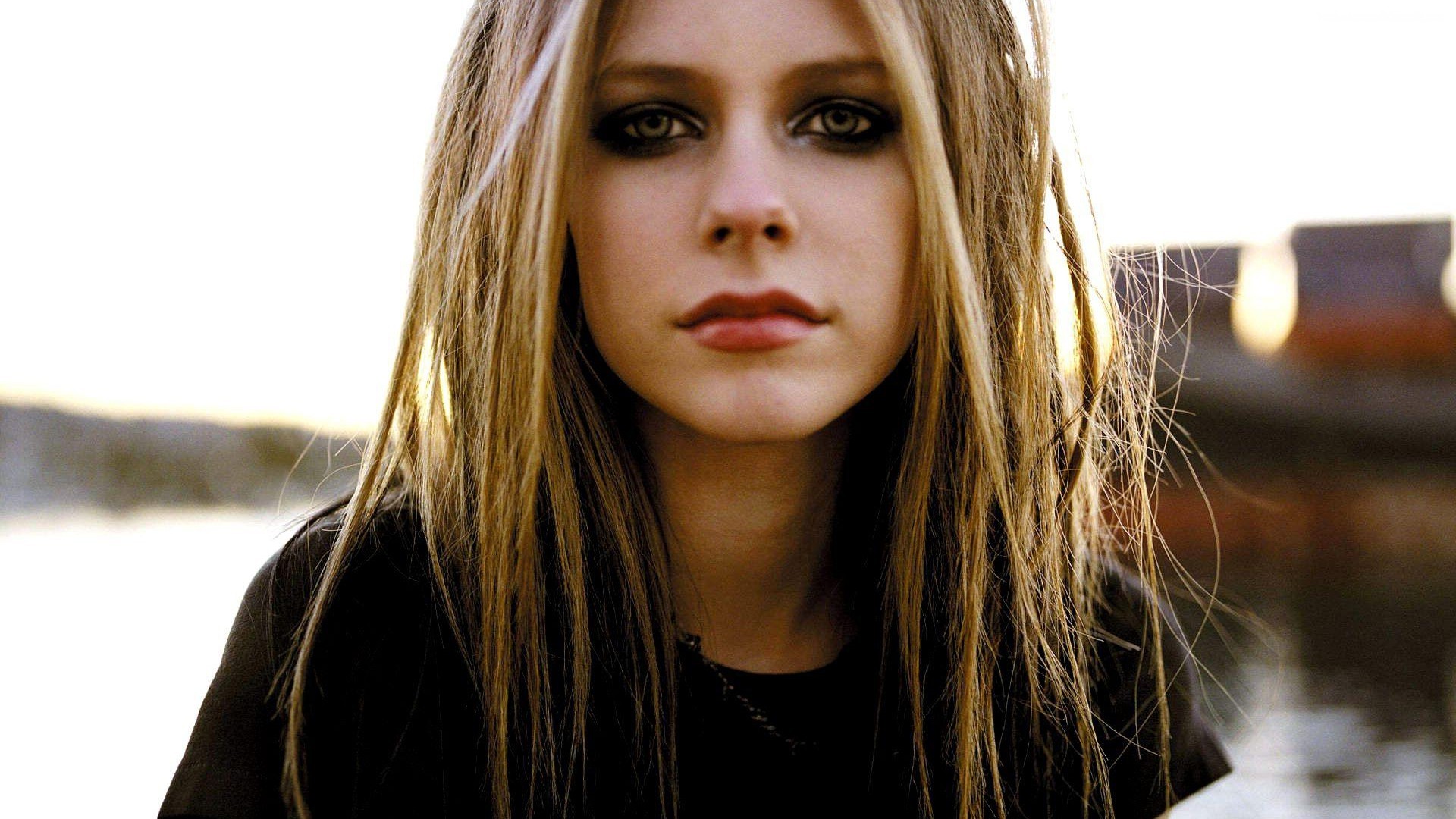 1920x1080 12 Hot Avril Lavigne Wallpapers - HD Wallpapers