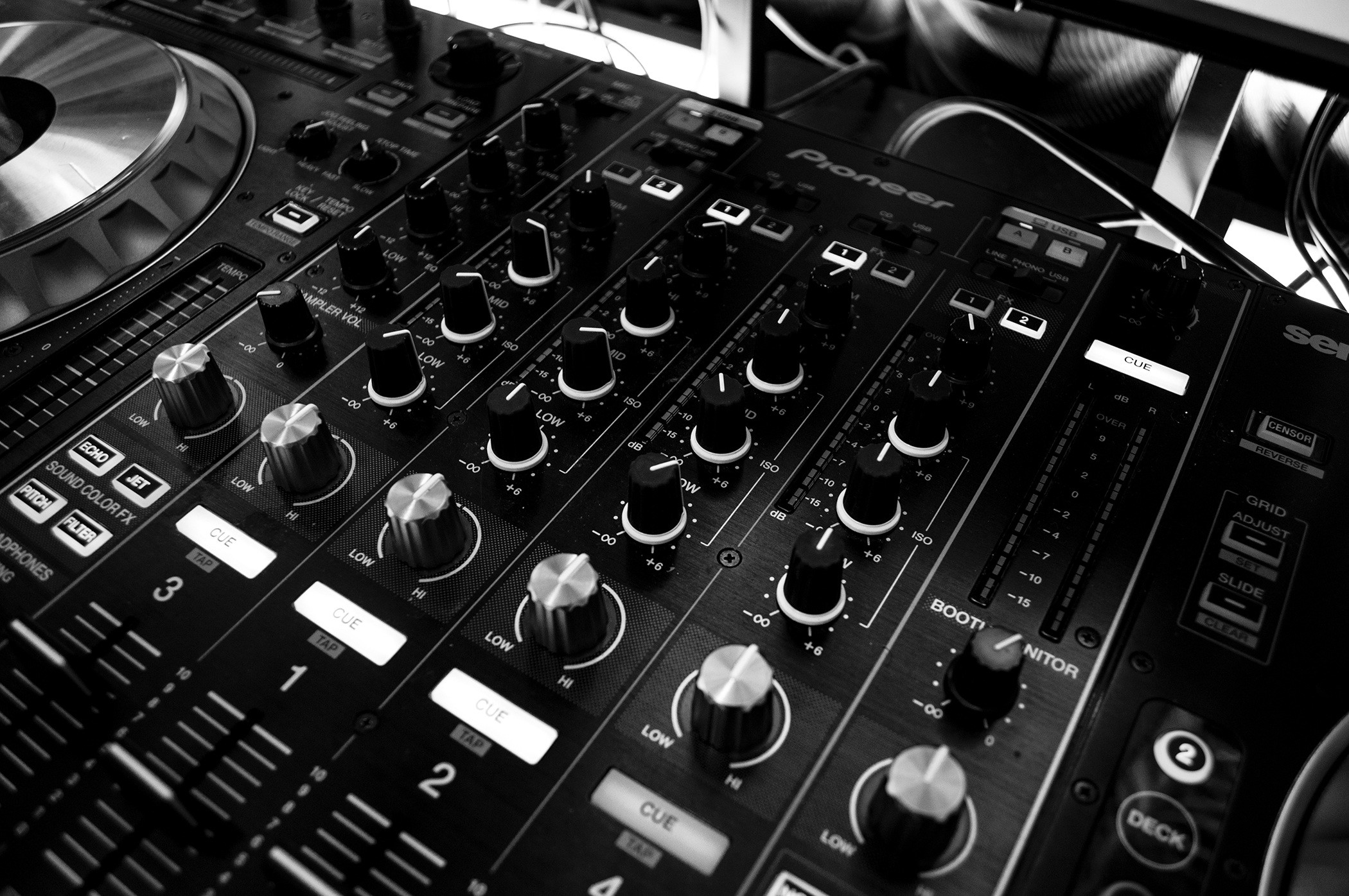2100x1396 Musik - Mixer DJ Musik Schwarz-WeiÃ Audio Panel Wallpaper