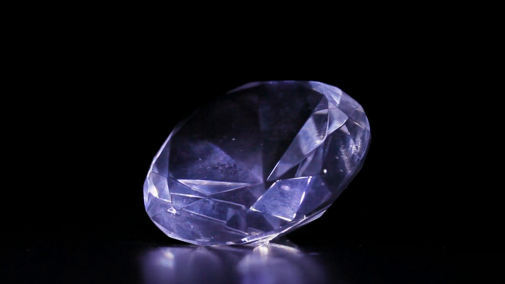 1920x1080 One big diamond stone rotating over dark background
