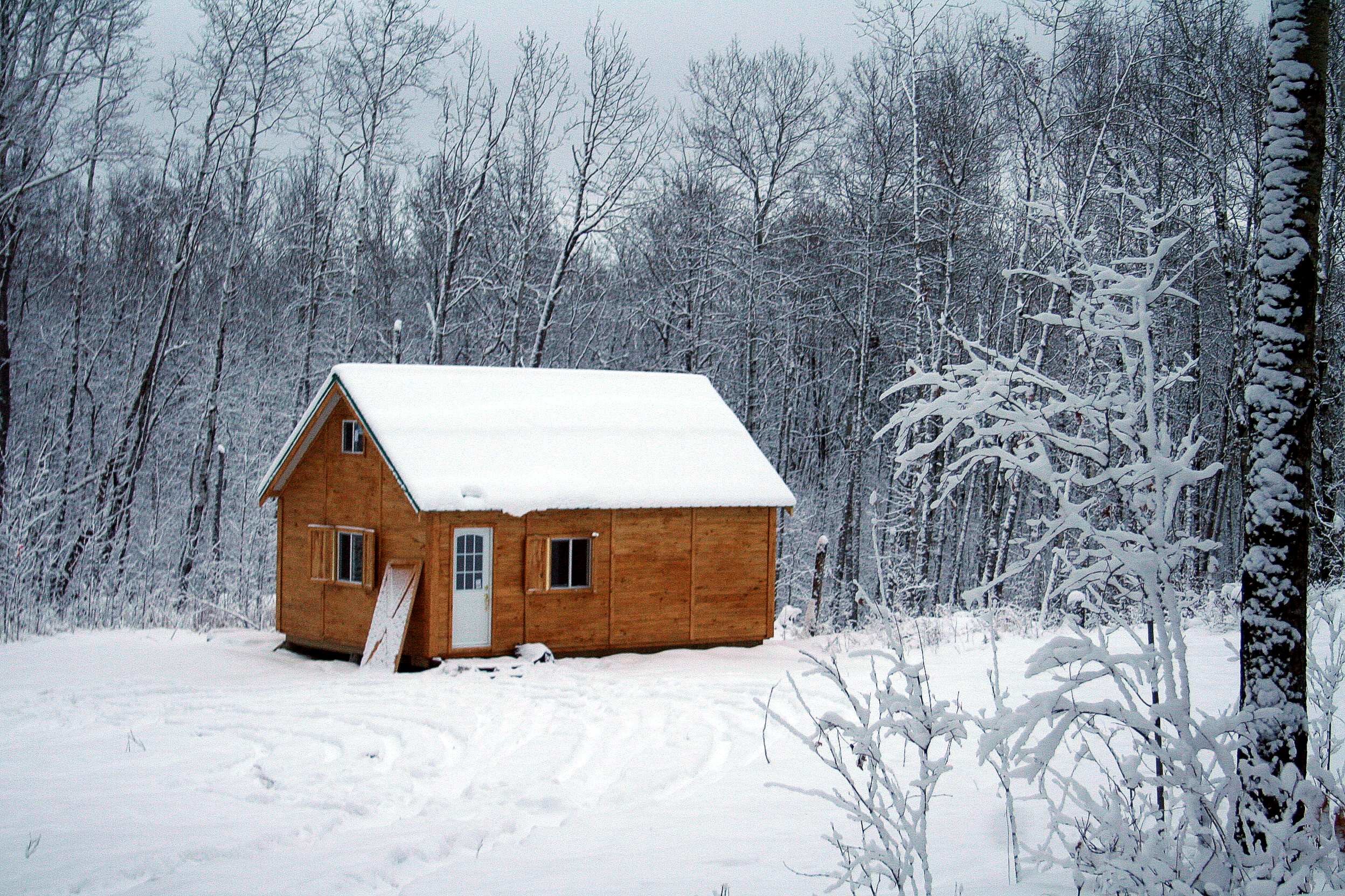 2496x1664 Winter Cabin Wallpapers 
