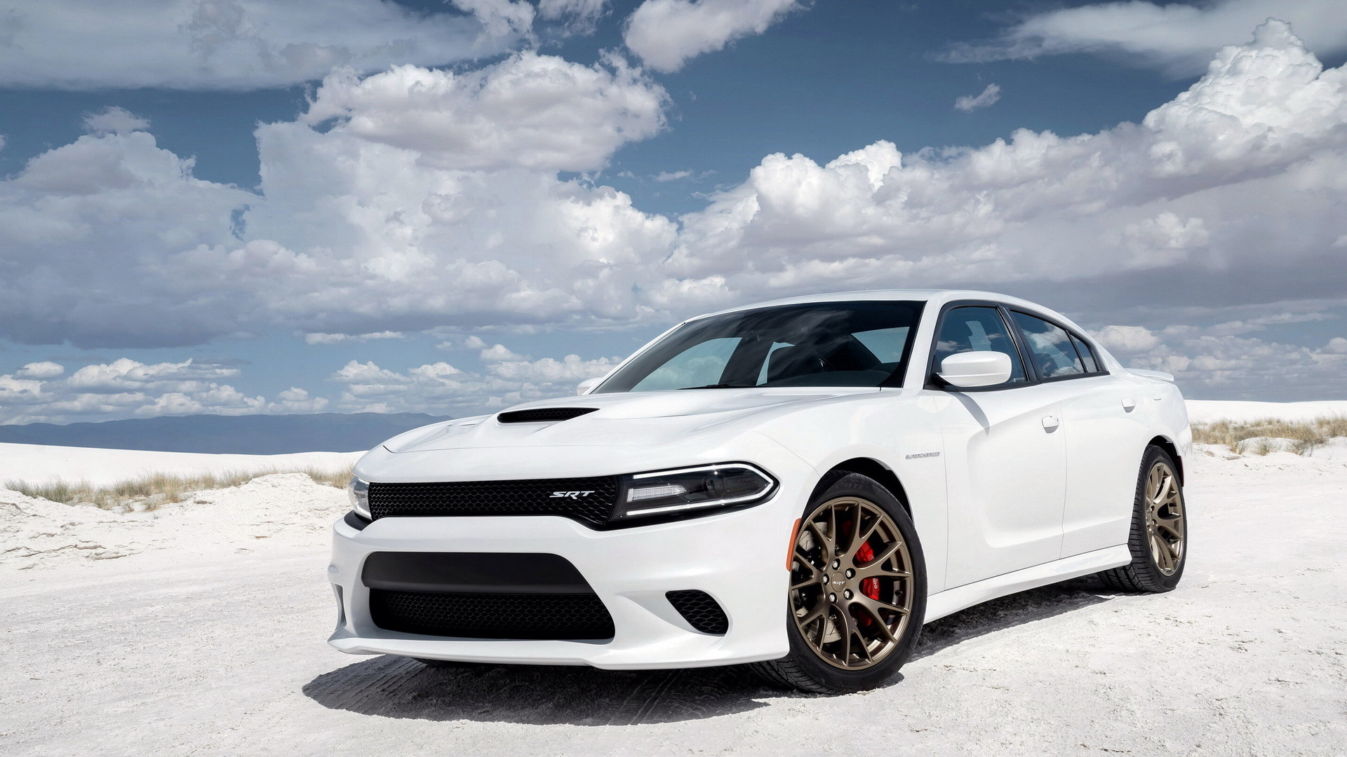1920x1080 Dodge Charger SRT Hellcat in the desert under the beautiful sky