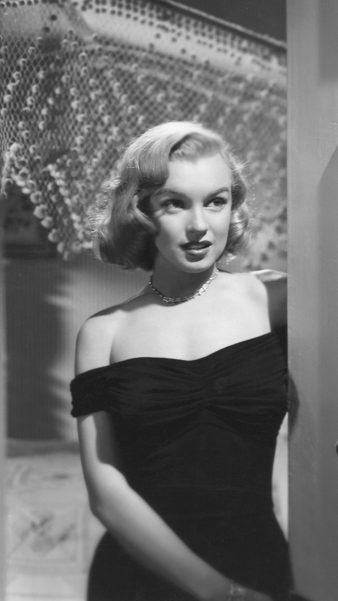 1080x1920 Marilyn Monroe Wallpaper