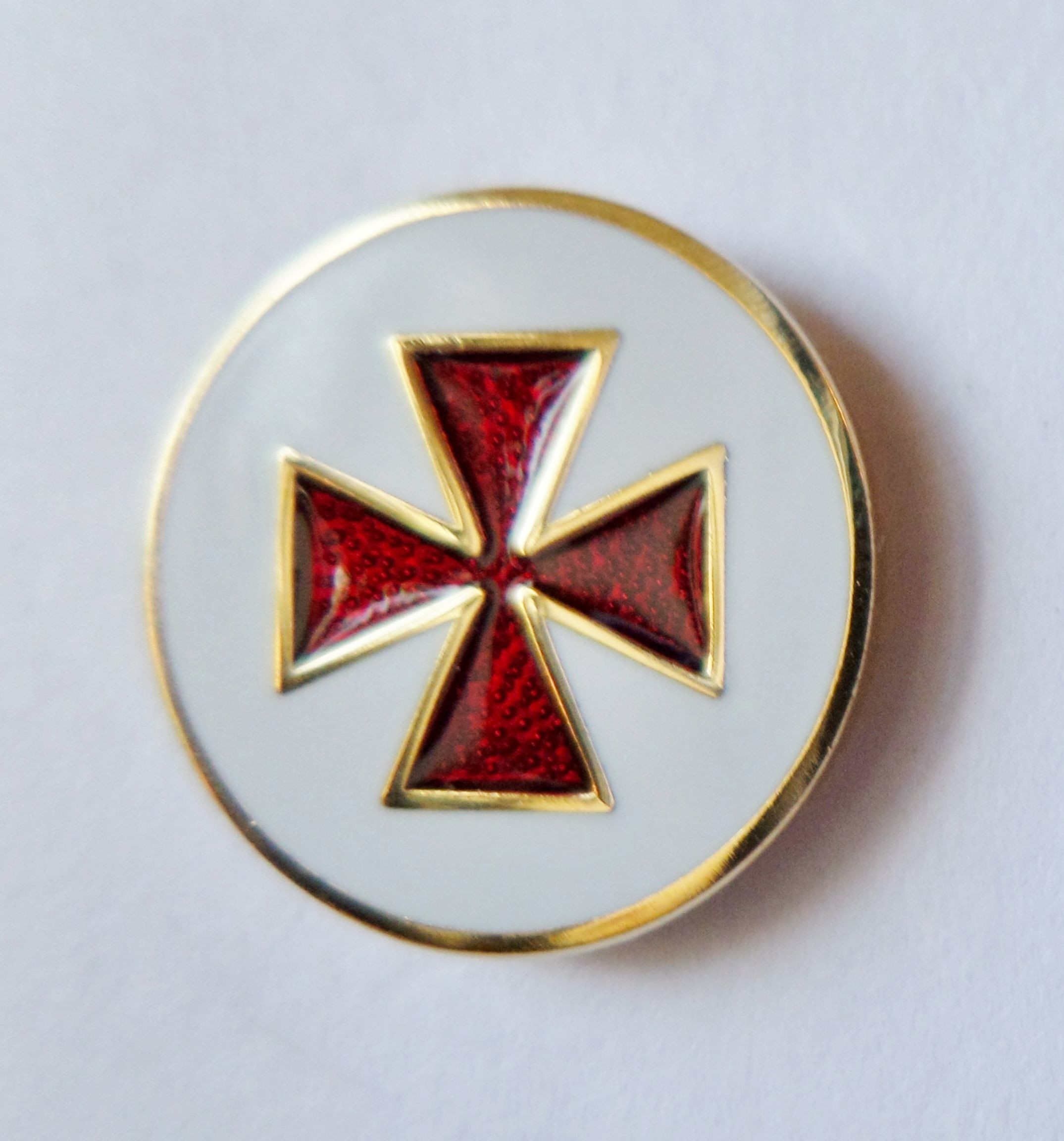 2149x2304 Knights Templar Cross PattÃ©e Round Masonic Pin Badge - K032