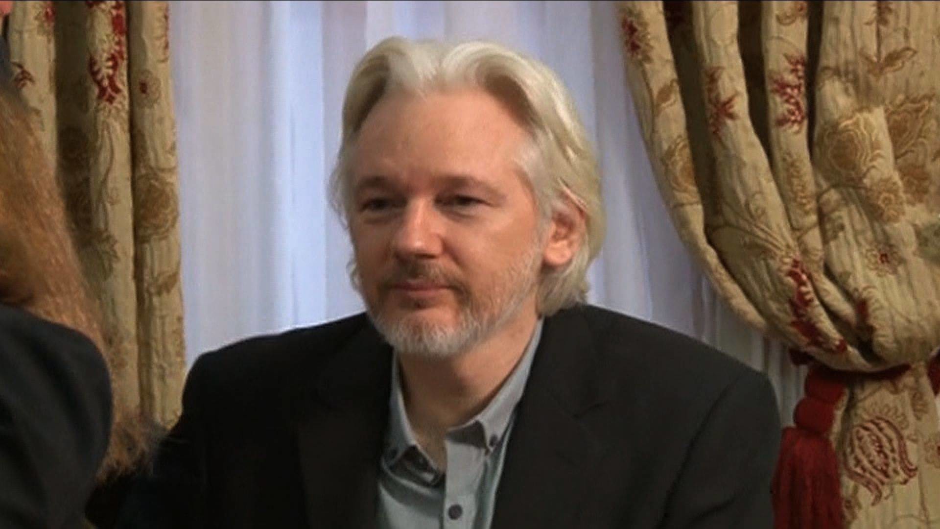 1920x1080 CNN: Trump Administration Seeks to Arrest WikiLeaks's Julian Assange |  Democracy Now!