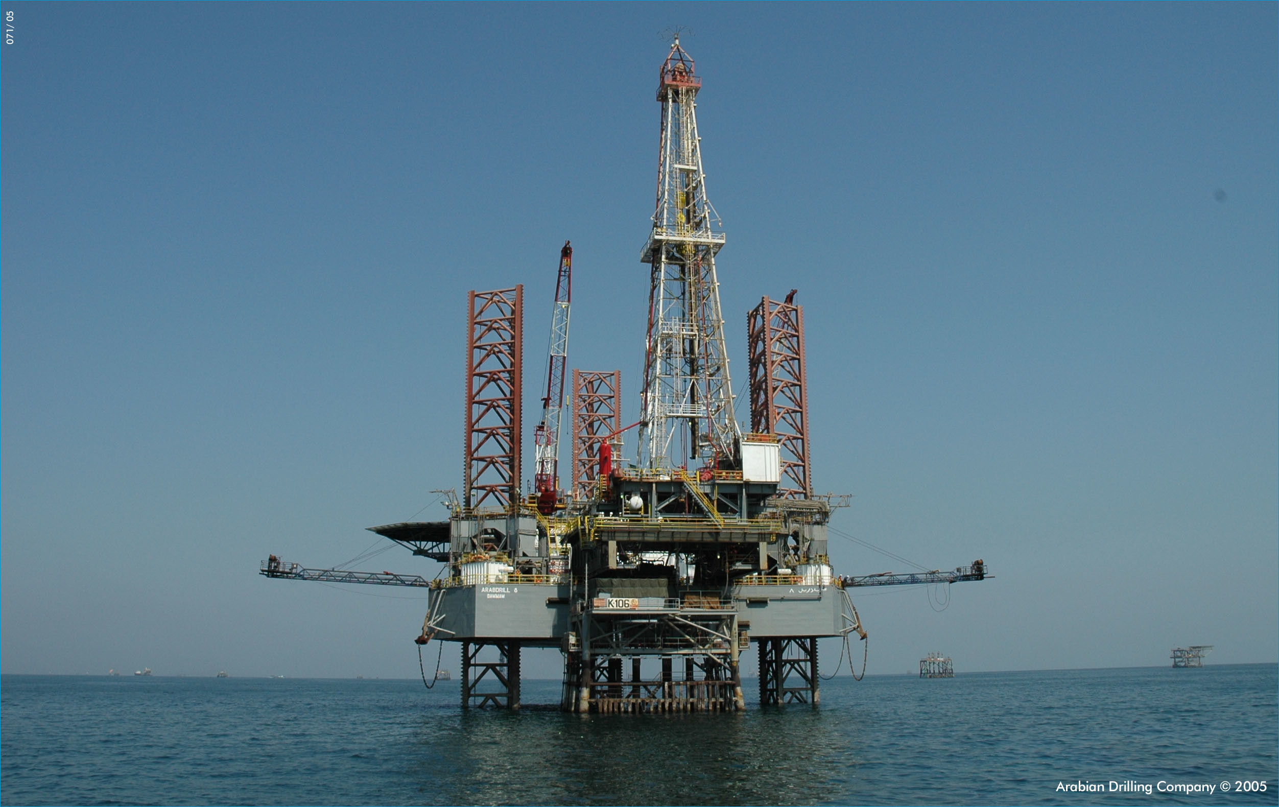 2504x1580 Offshore Rigs Â« Arabian Drilling Company