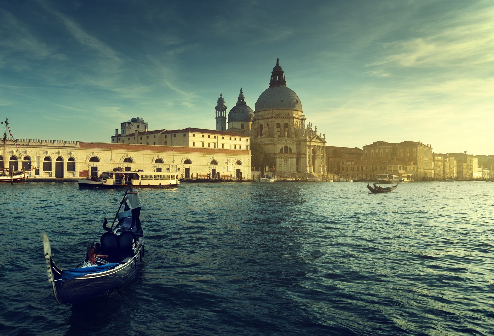 1920x1305  px venice wallpaper: High Definition Backgrounds by Wynne Mason