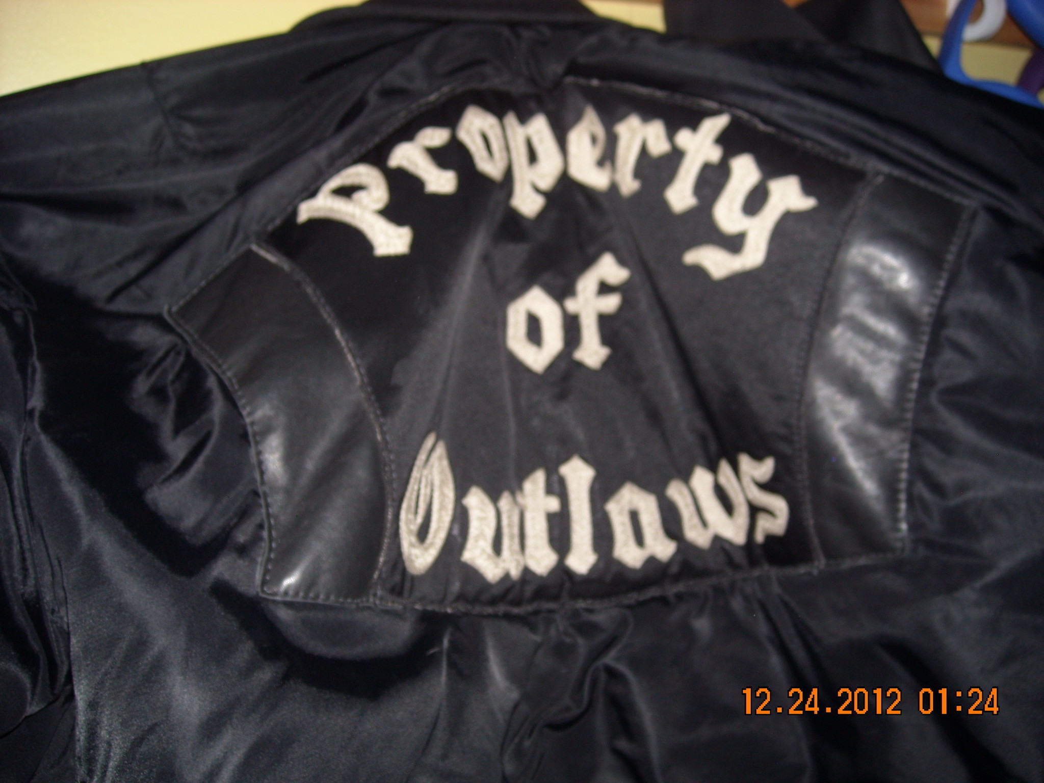 2048x1536 Judge says Outlaws biker group won't get vests, badges back after bar brawl  - Chicago Tribune