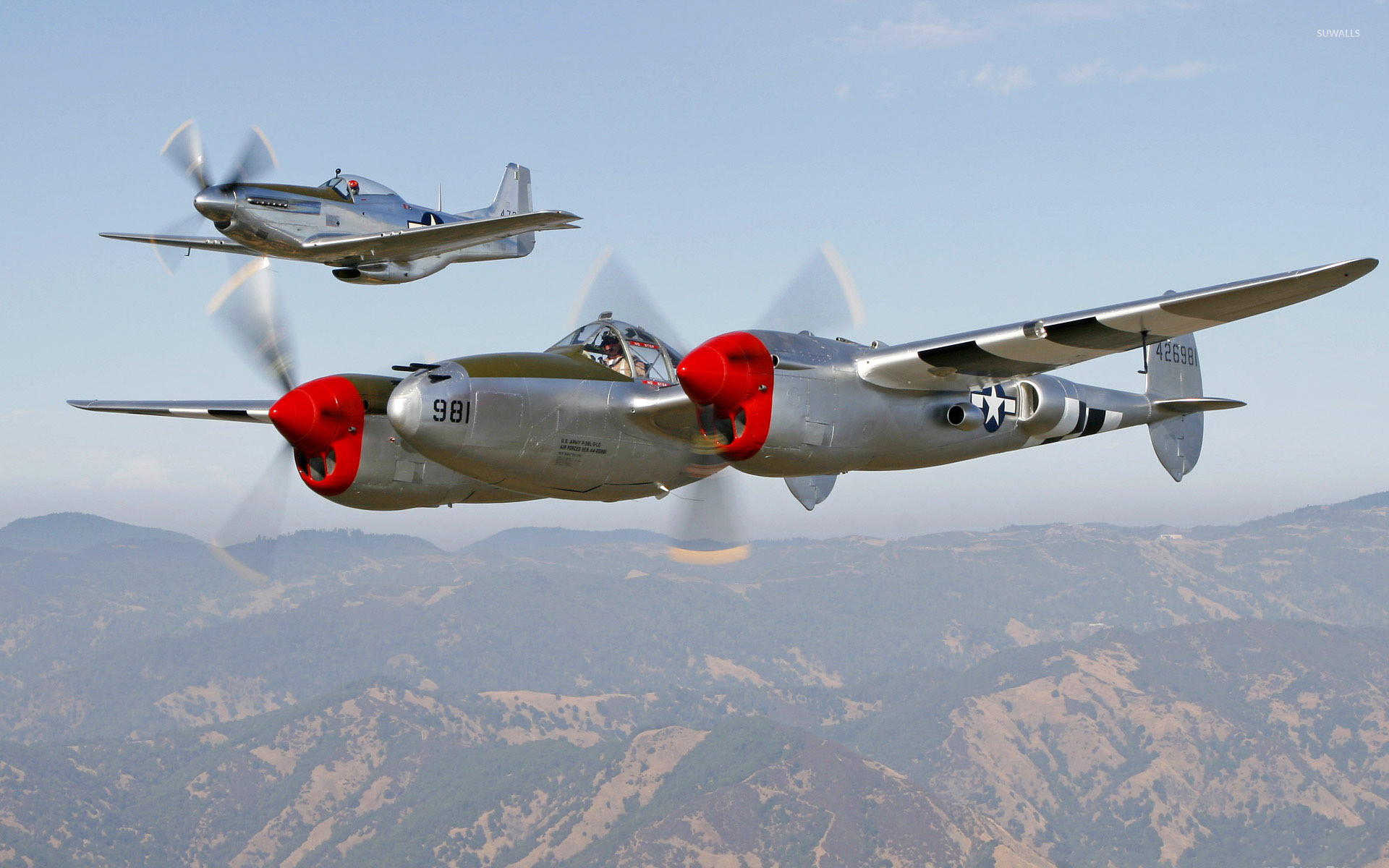 1920x1200 North American P-51 Mustang and Lockheed P-38 Lightning wallpaper