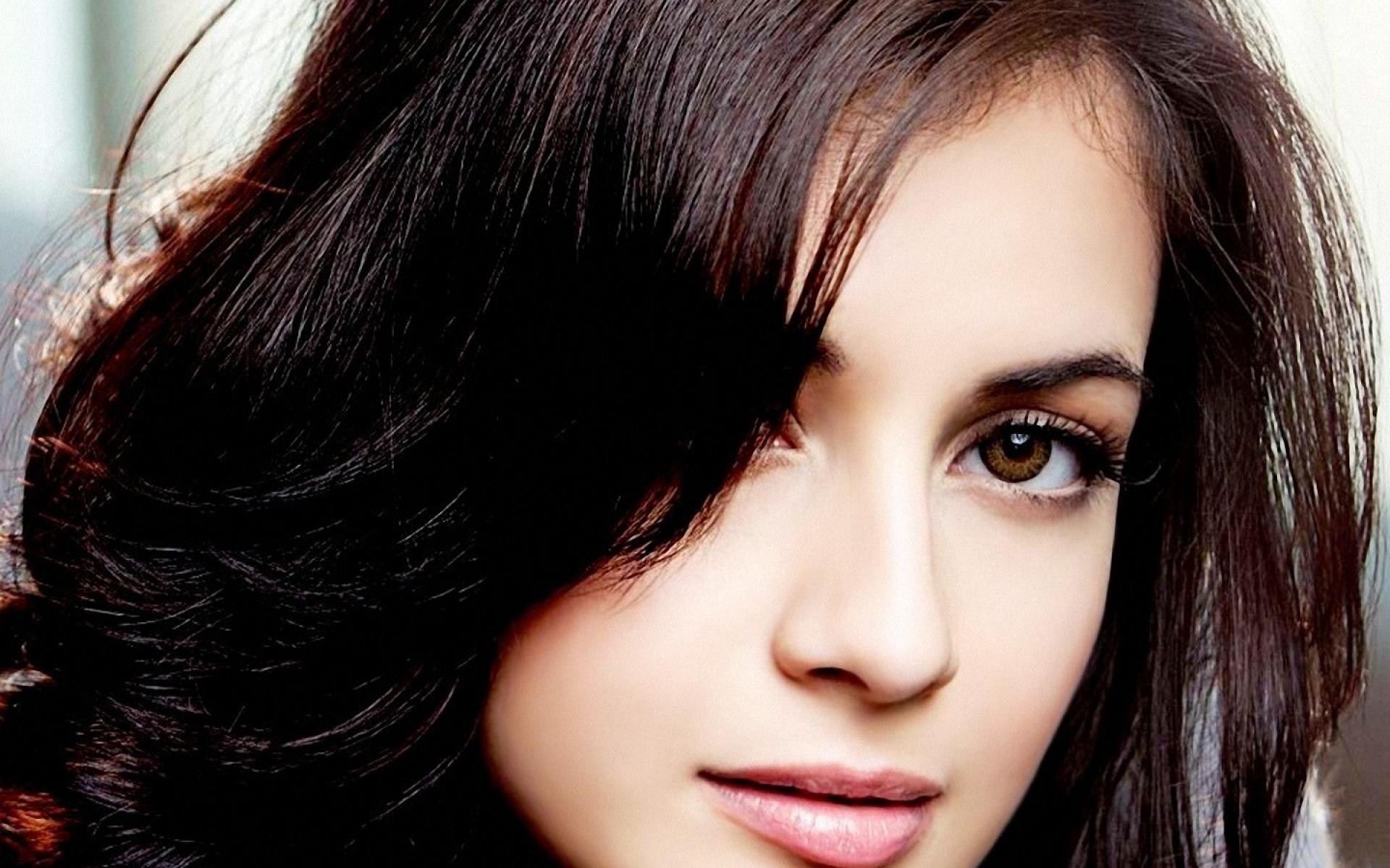 1920x1200 Dia Mirza Hair Style Wallpaper | HD Wallpapers