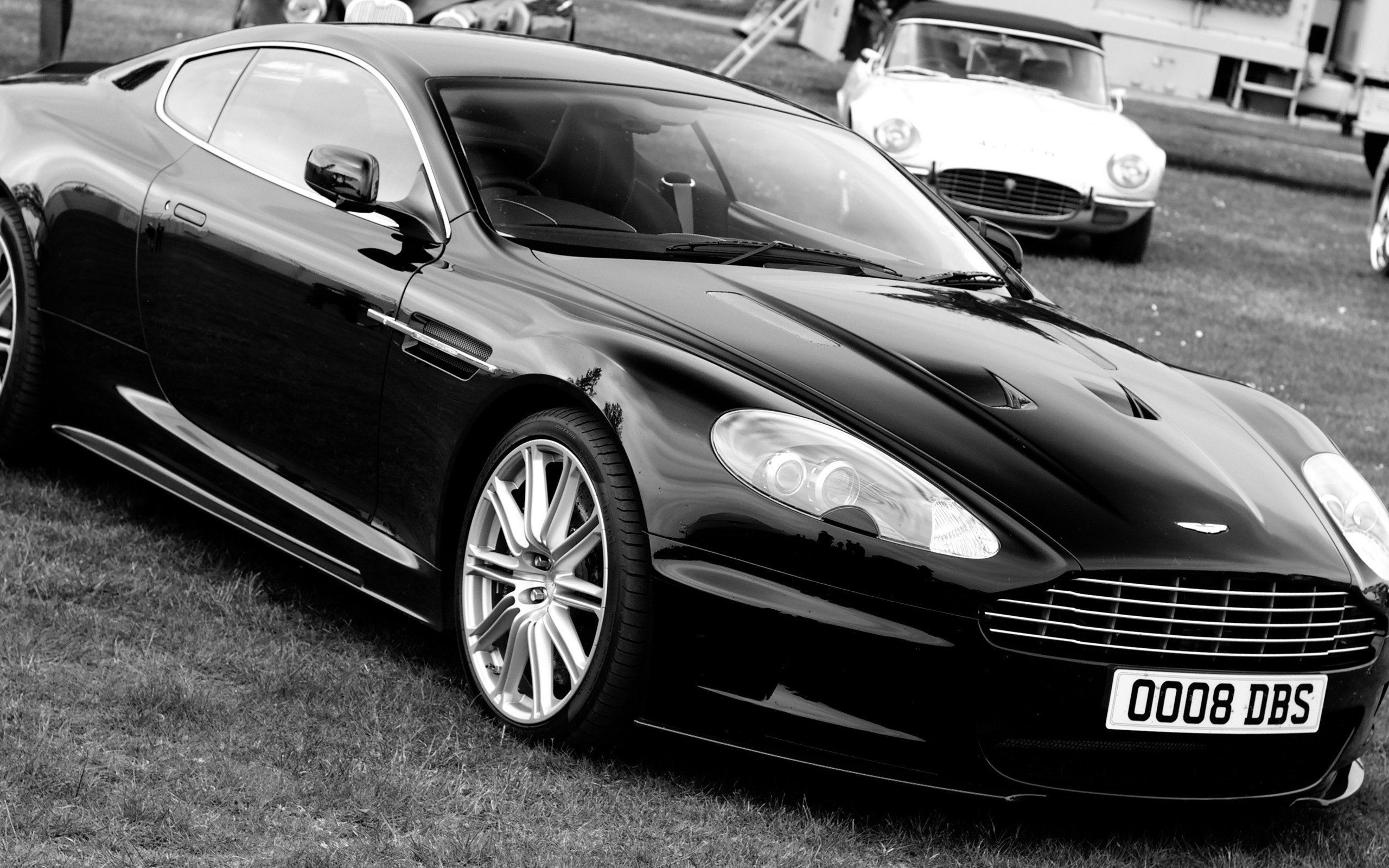 2560x1600 Black Aston Martin Dbs Wallpaper