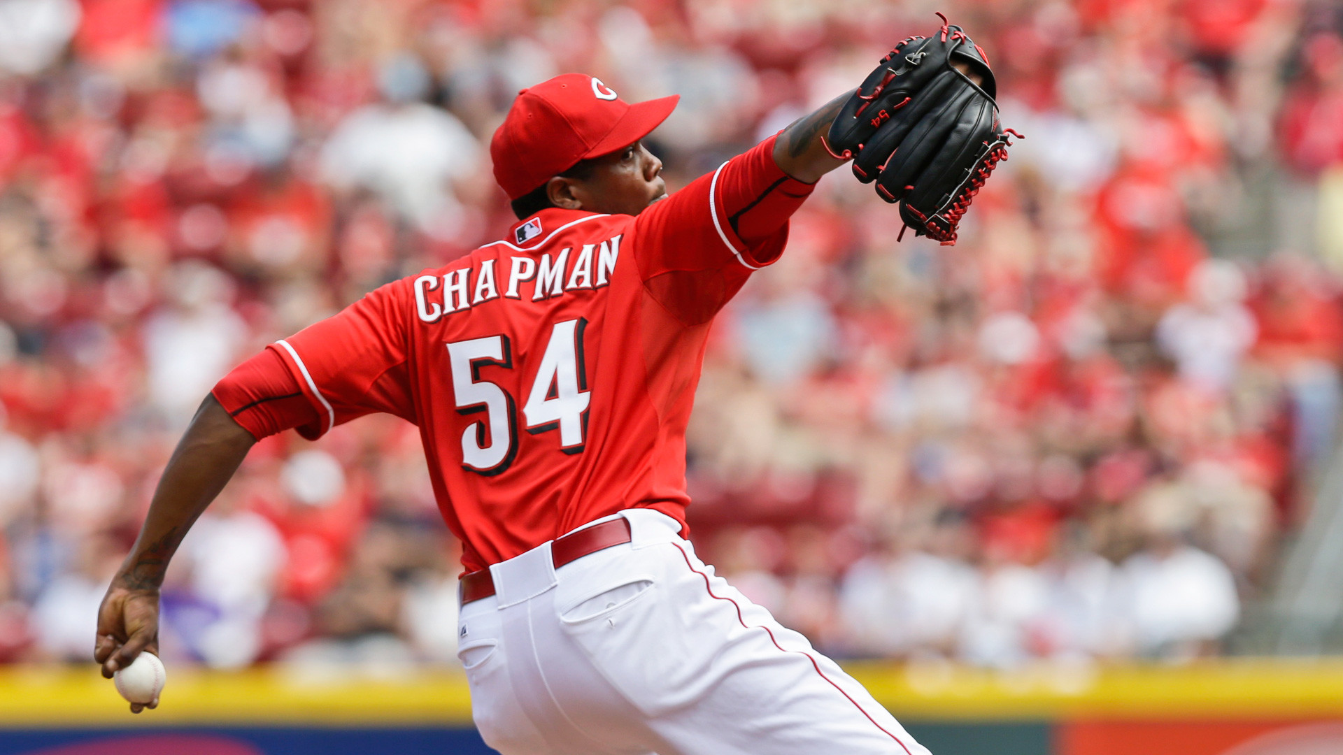 1920x1080  Cincinnati Reds closer Aroldis Chapman allegedly fired eight  gunshots in the garage of his Miami-area home following an October argument  with his ...
