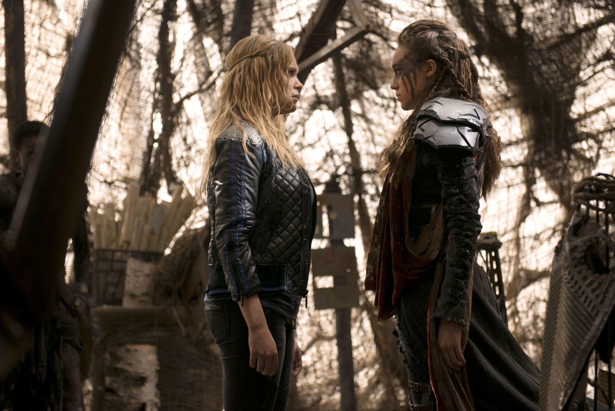 2000x1335 20 #Clexa Moments From The 100 We'll Never Forget