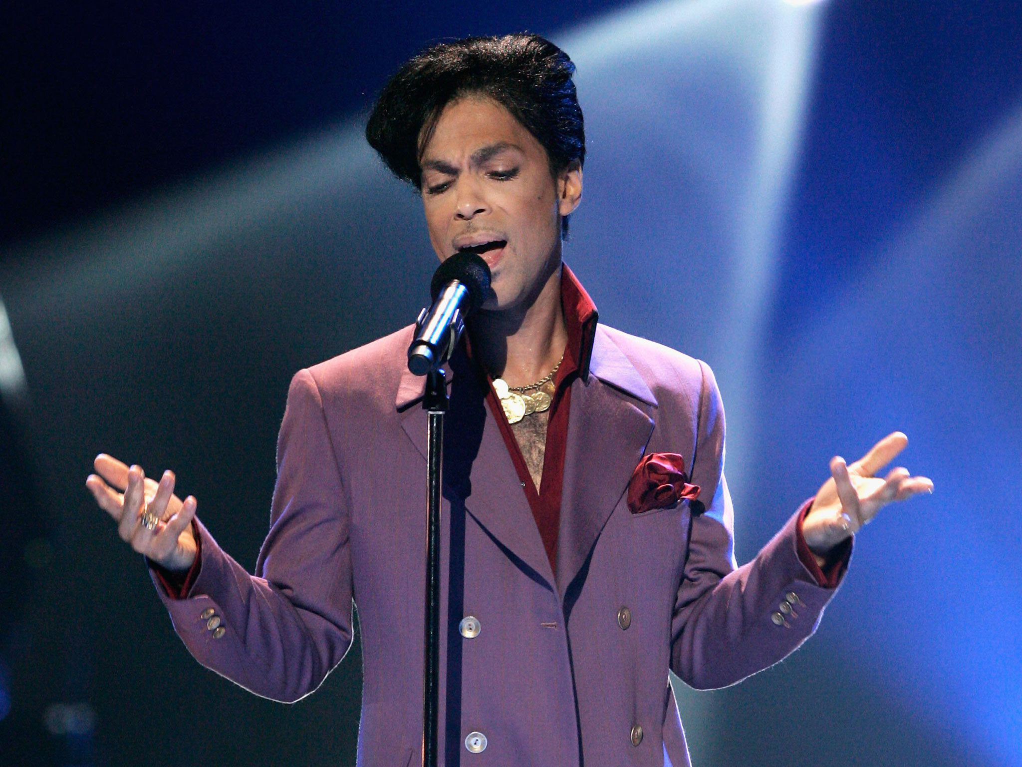 2048x1536 Prince death: Authorities investigating whether musician died of an  overdose | The Independent