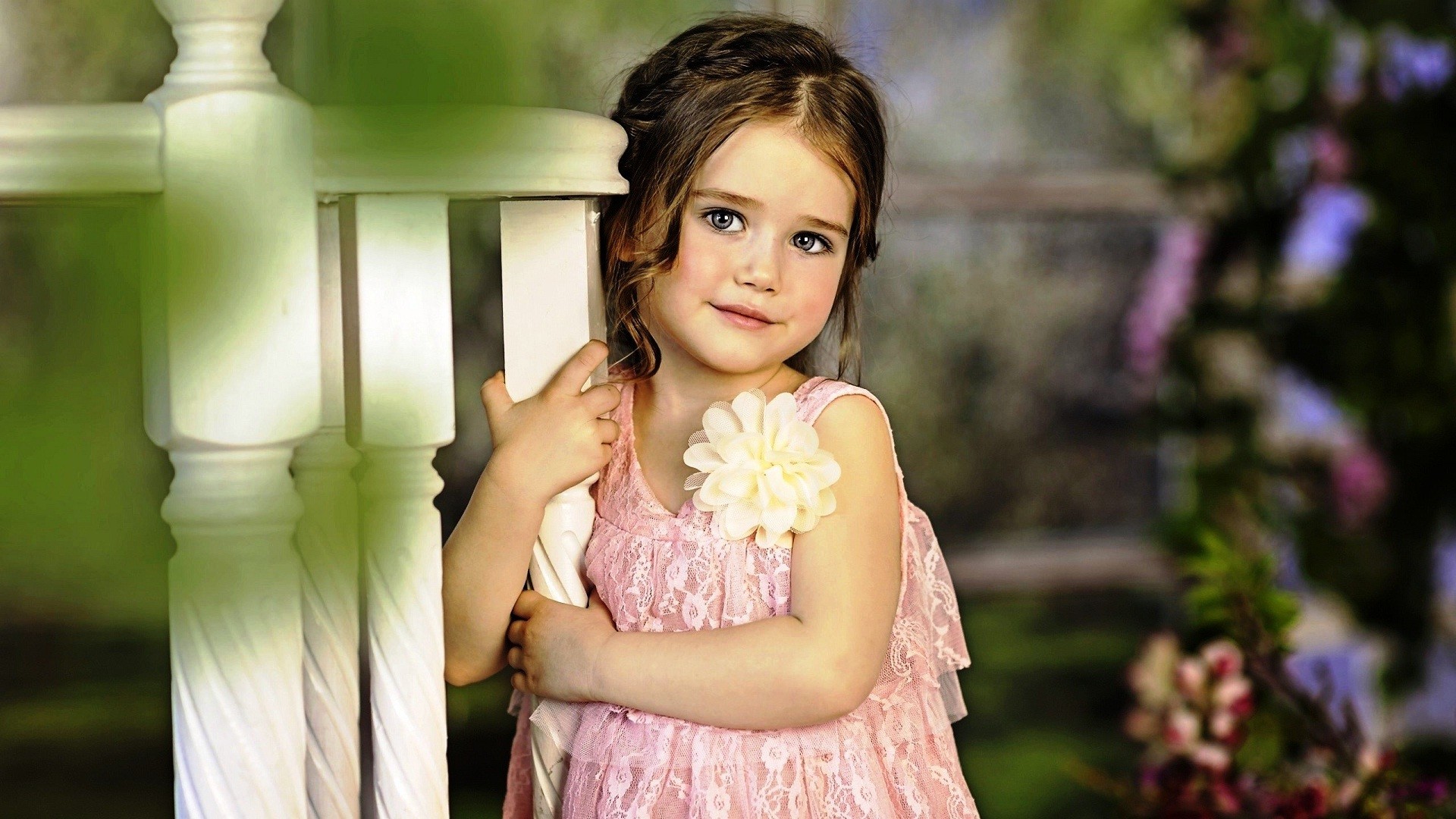 1920x1080 Charming innocent little girl fine picture