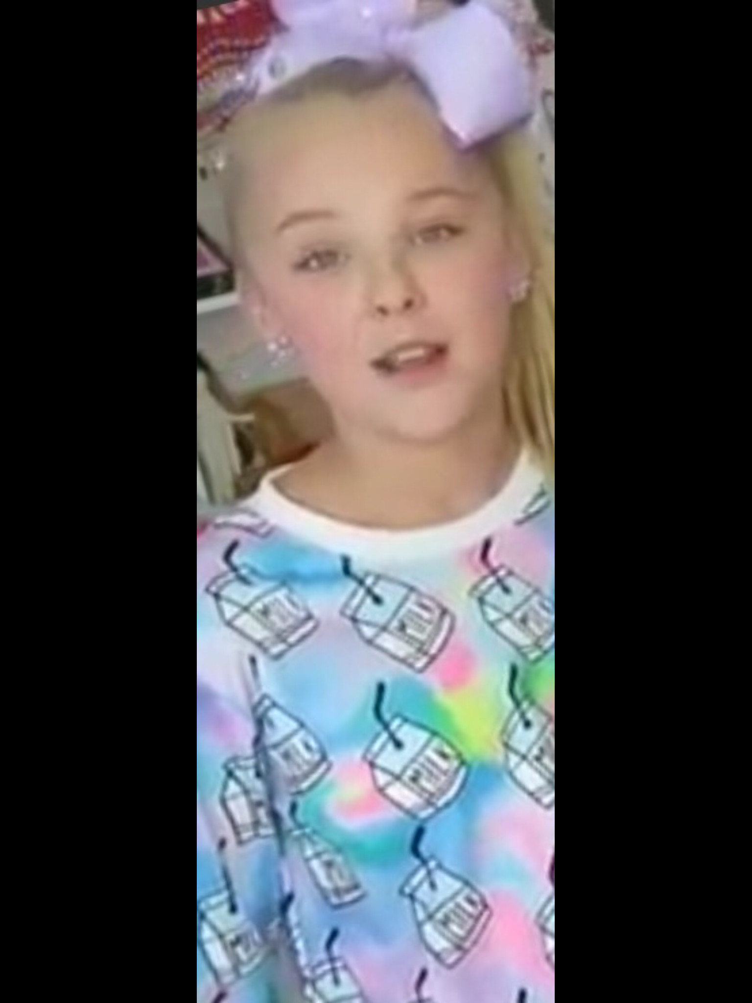 1536x2048 Jojo,s outfit is from justice! Jojo Siwa bows are at Claire's, ...