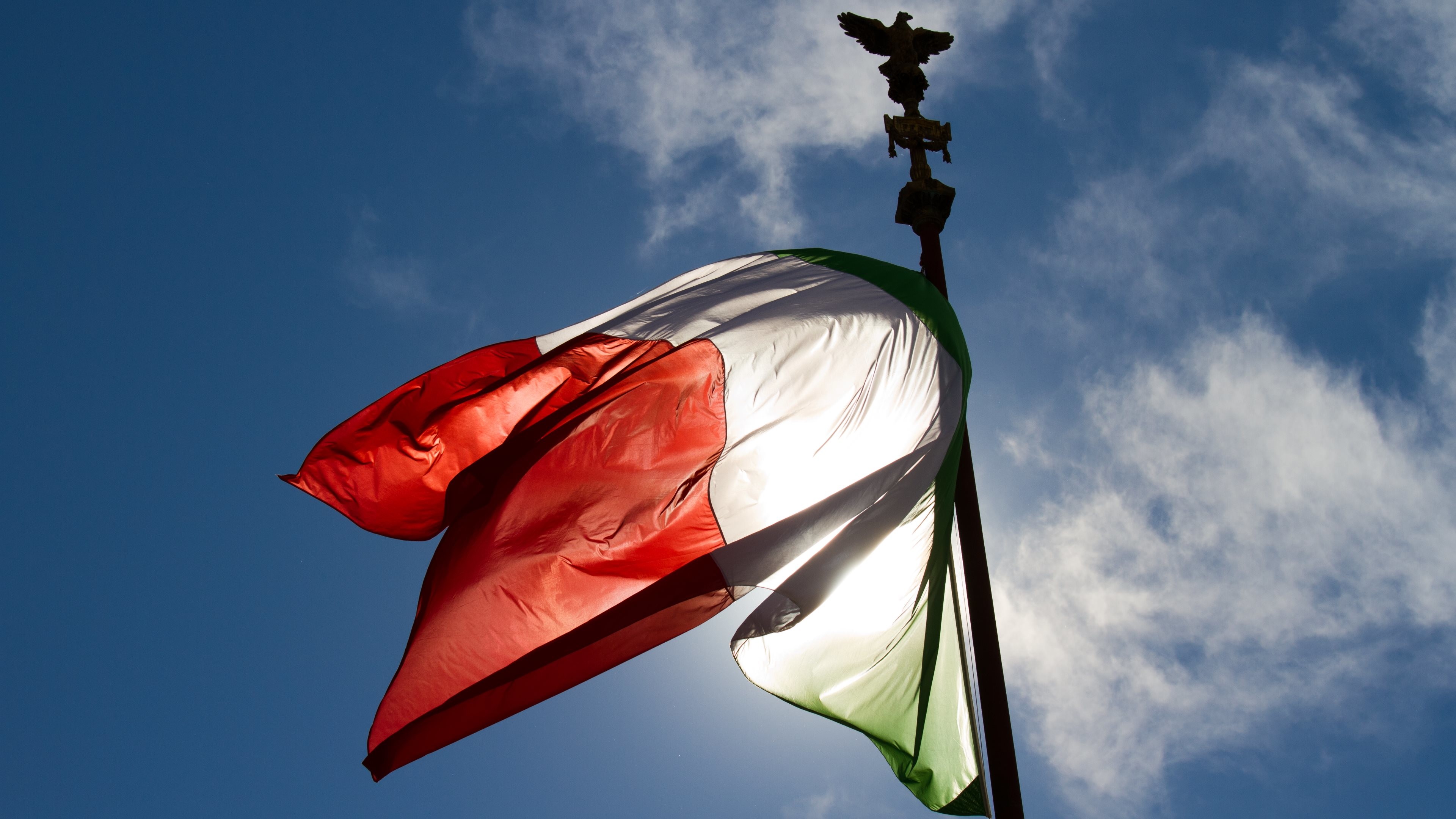 3840x2160 4K HD Wallpaper: Italian Flag