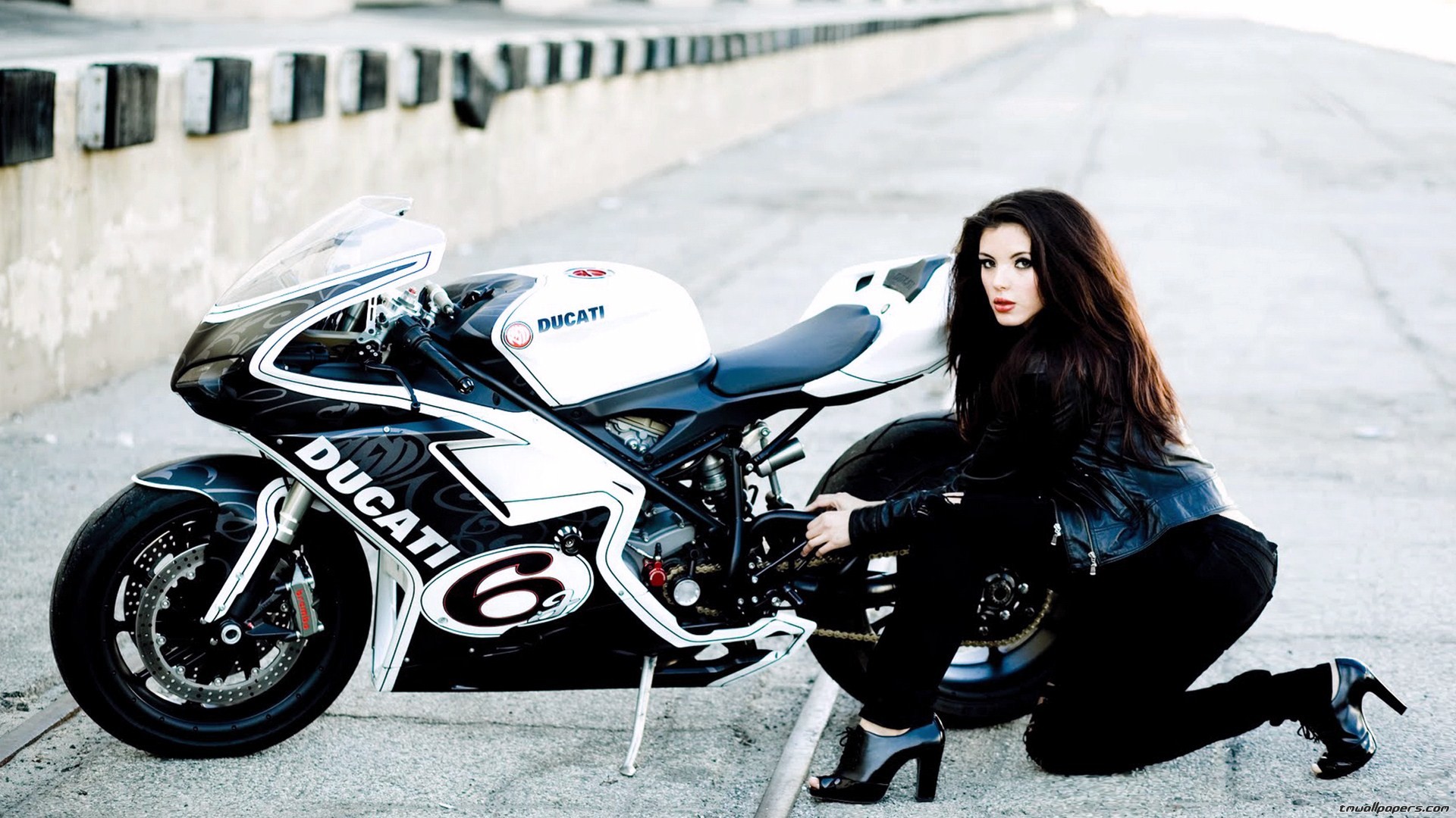 1920x1080 motorcycle girls wallpaper funny photos pictures images 2013 