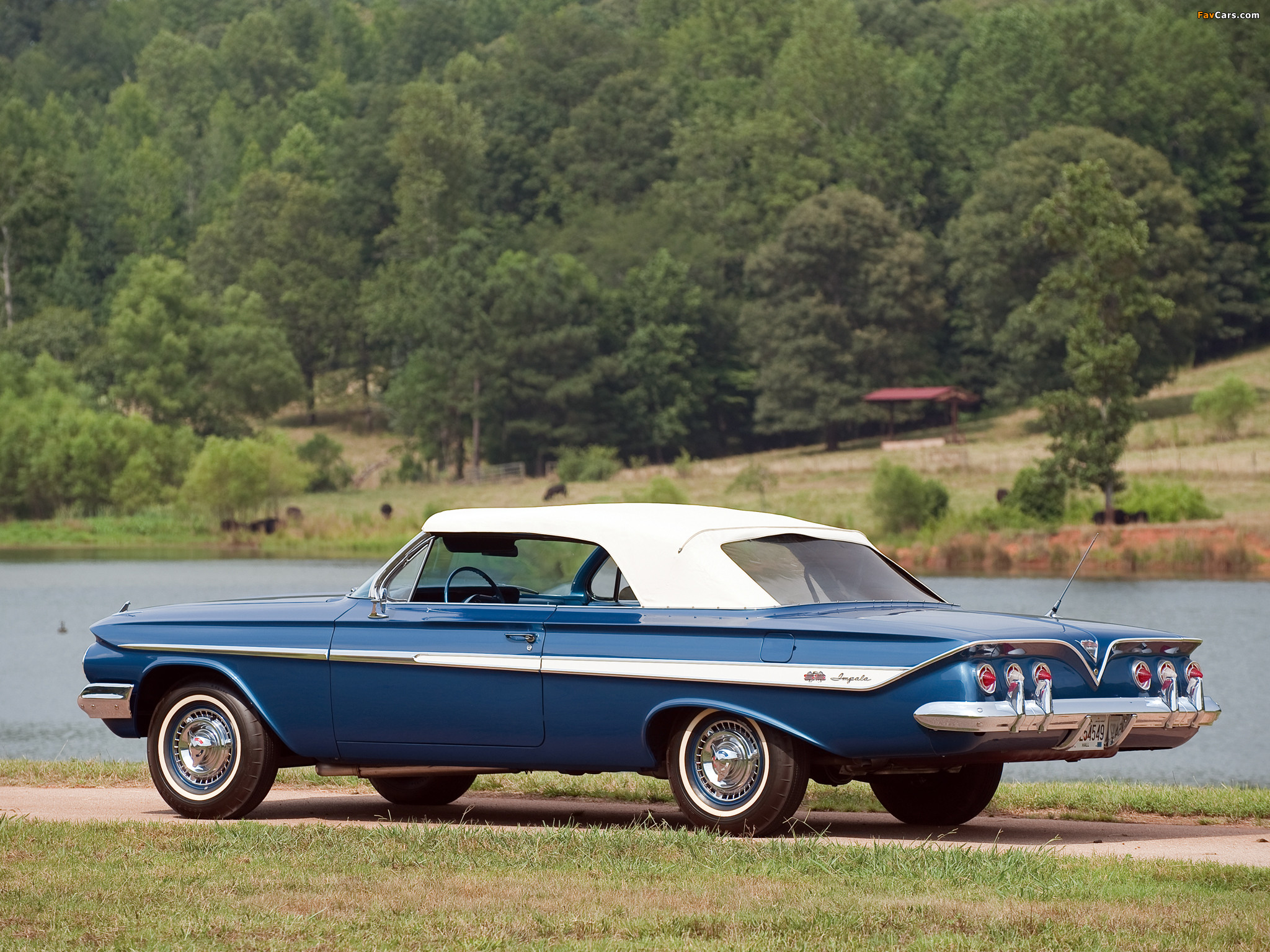 2048x1536 Chevrolet Impala SS 409 Convertible 1961 wallpapers (2048 x 1536)