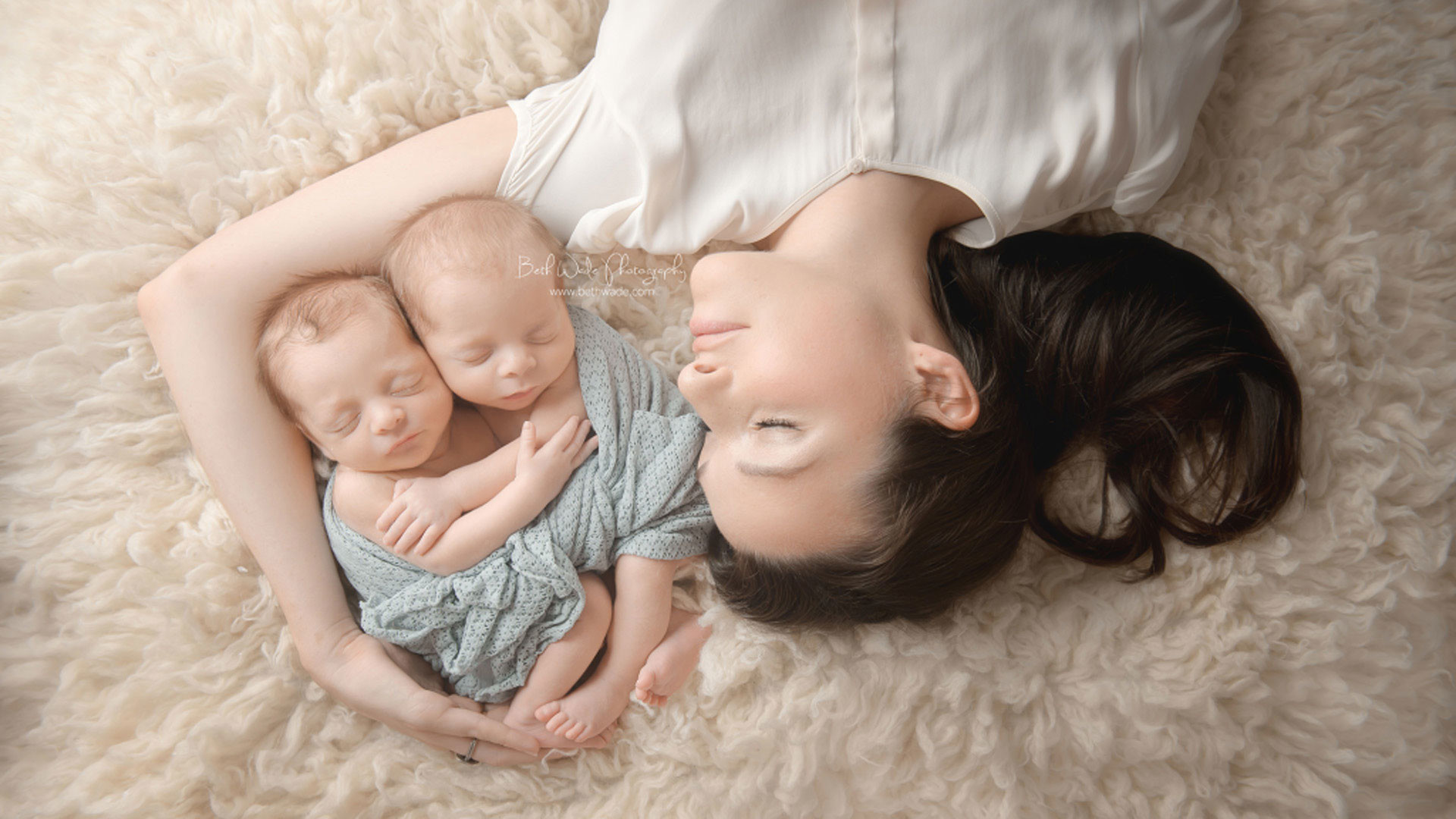 1920x1080 Bella Twins Wallpaper HD - WallpaperSafari BABY TWIN BABIES SLEEPING WITH  MOTHER WALLPAPER (1080p) - HD IMAGE ...