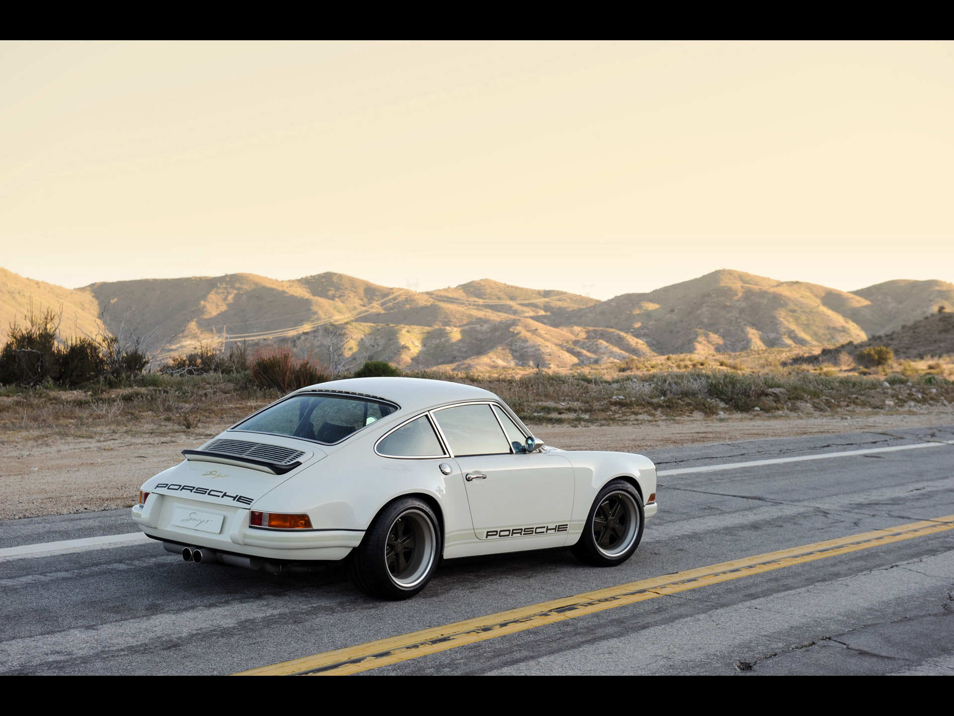 1920x1440 Image: White Singer Porsche 911 Side wallpapers and stock photos. Â«