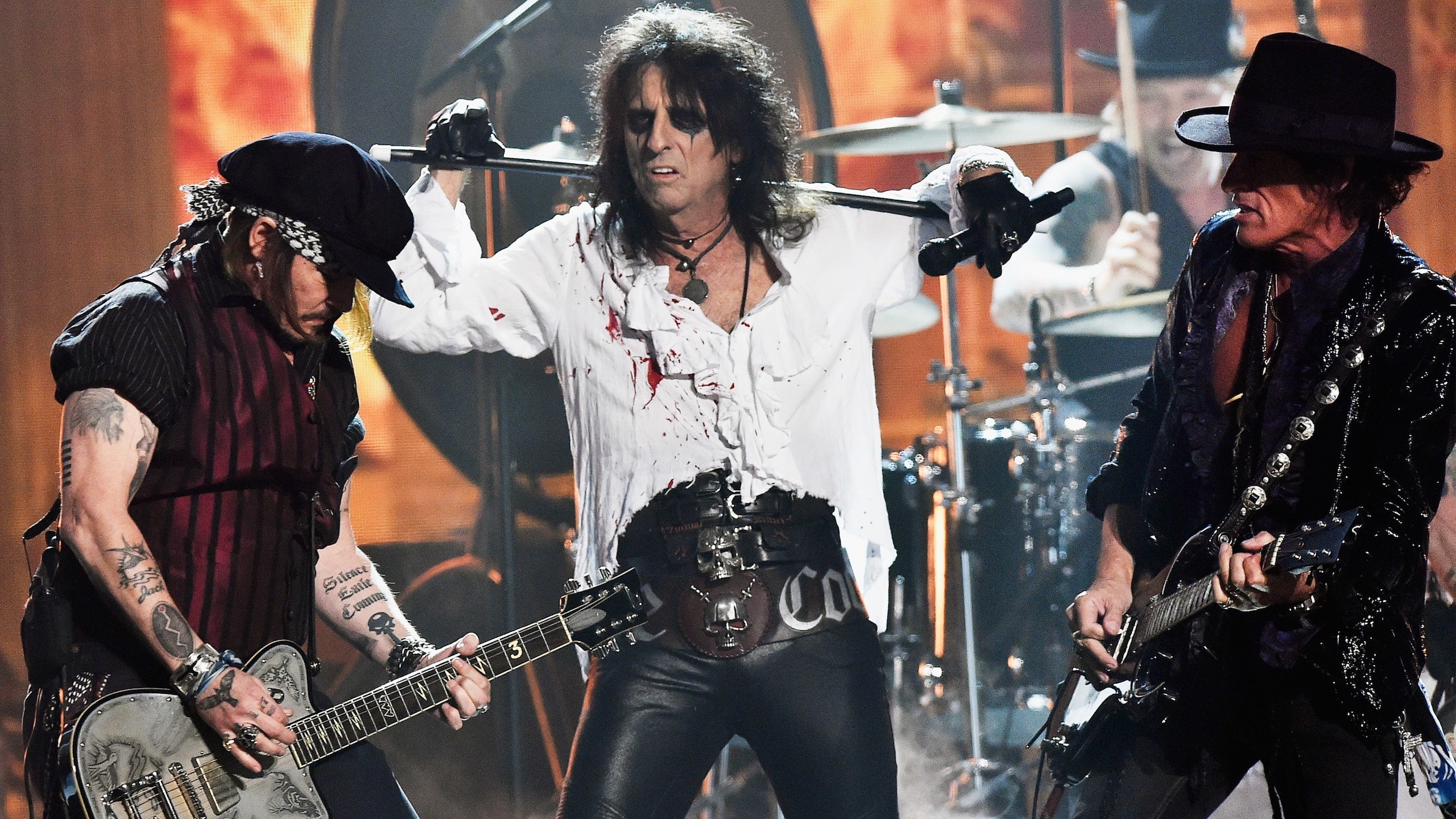 2560x1440 Watch The Hollywood Vampires Honour MotÃ¶rhead's Lemmy Kilmister With 'Ace  Of Spades' Cover At The Grammys - Music Feeds