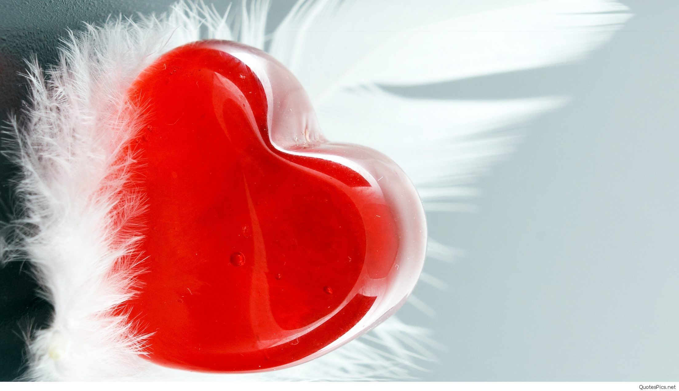 2208x1272 delicious-candy-in-heart-shaped-happy-valentines-day-