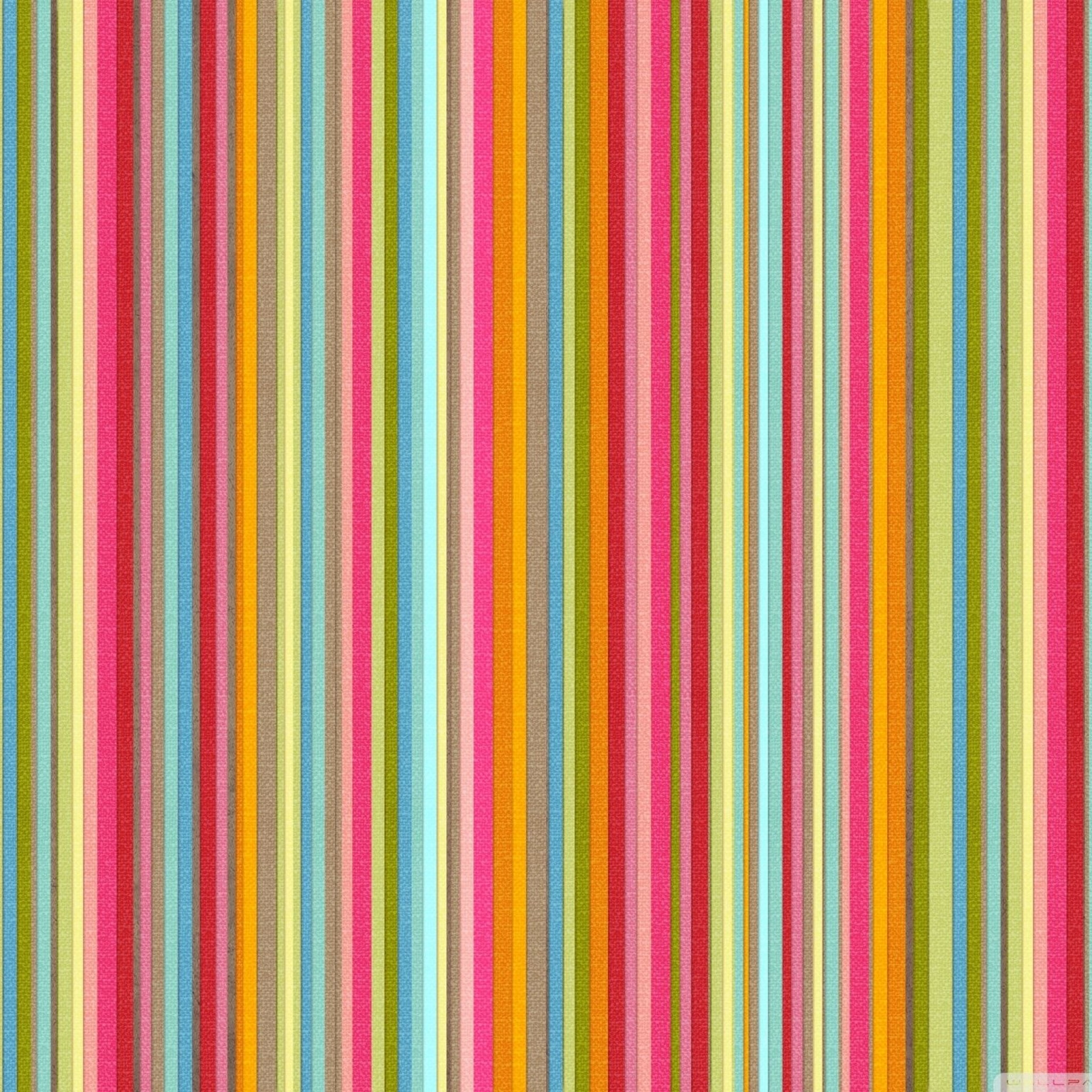 2048x2048 Lineas verticales coloridas