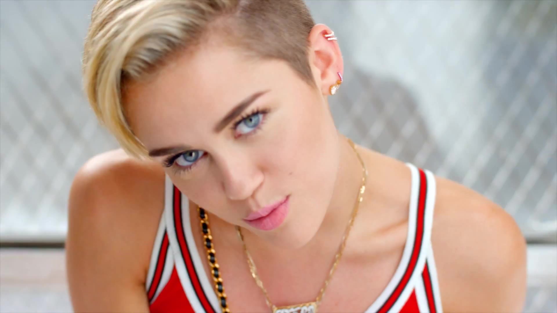 Miley Cyrus Wallpaper 23 