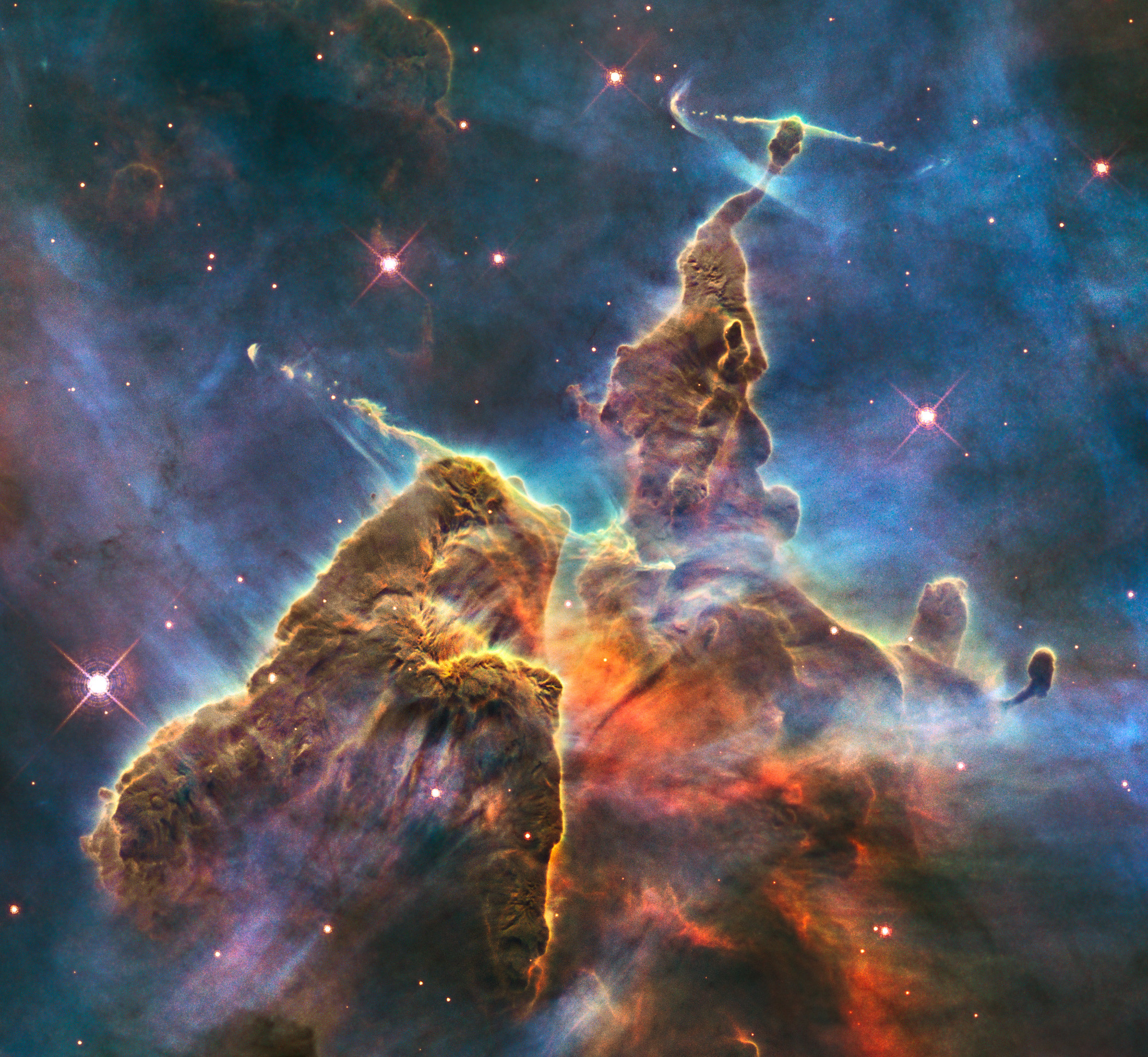 2104x1937 Hubble captures view of “Mystic Mountain”