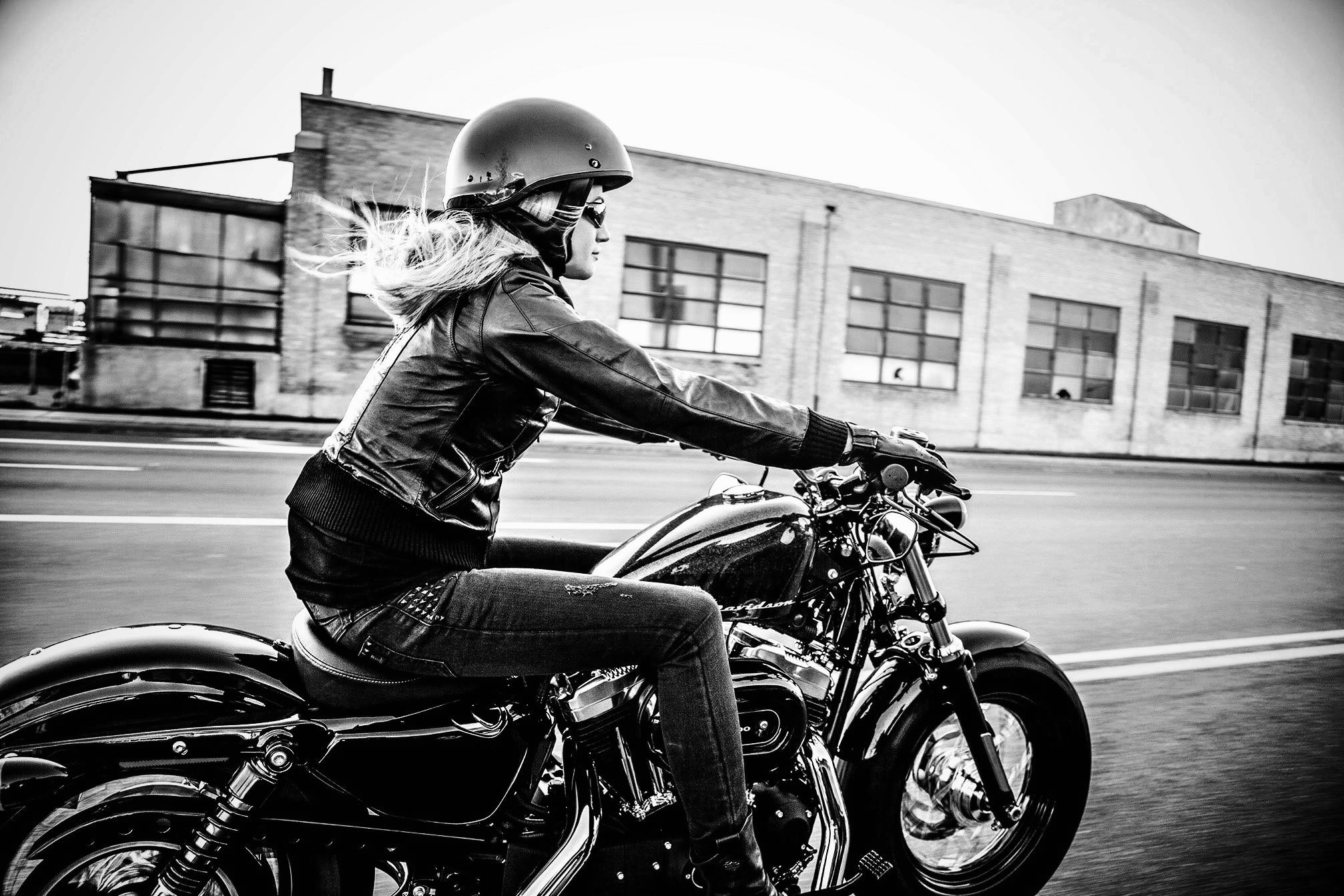 2014x1343 City Biker Girl Motorbike Harley Davidson hd wallpaper #1855983