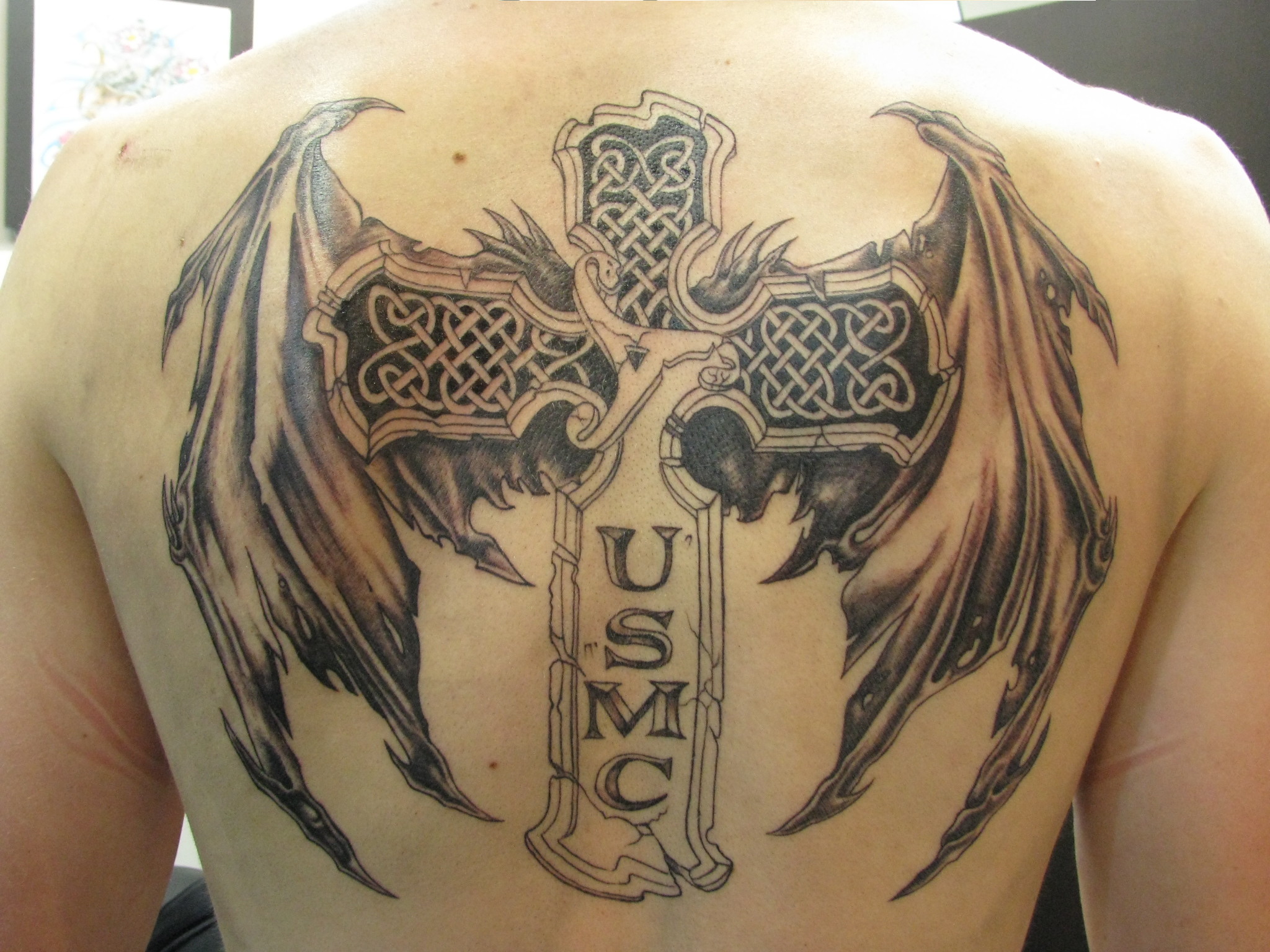 2048x1536 faith cross wings tattoo design on waist