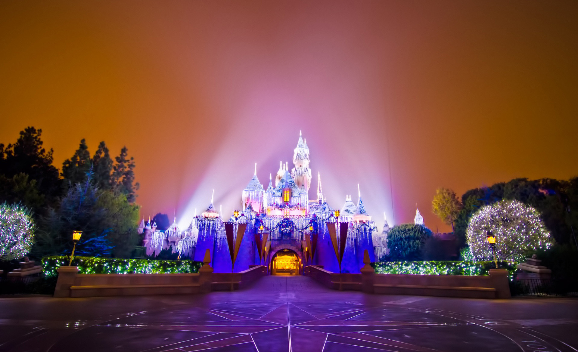 1920x1170 Download HD Disney Castle Images.