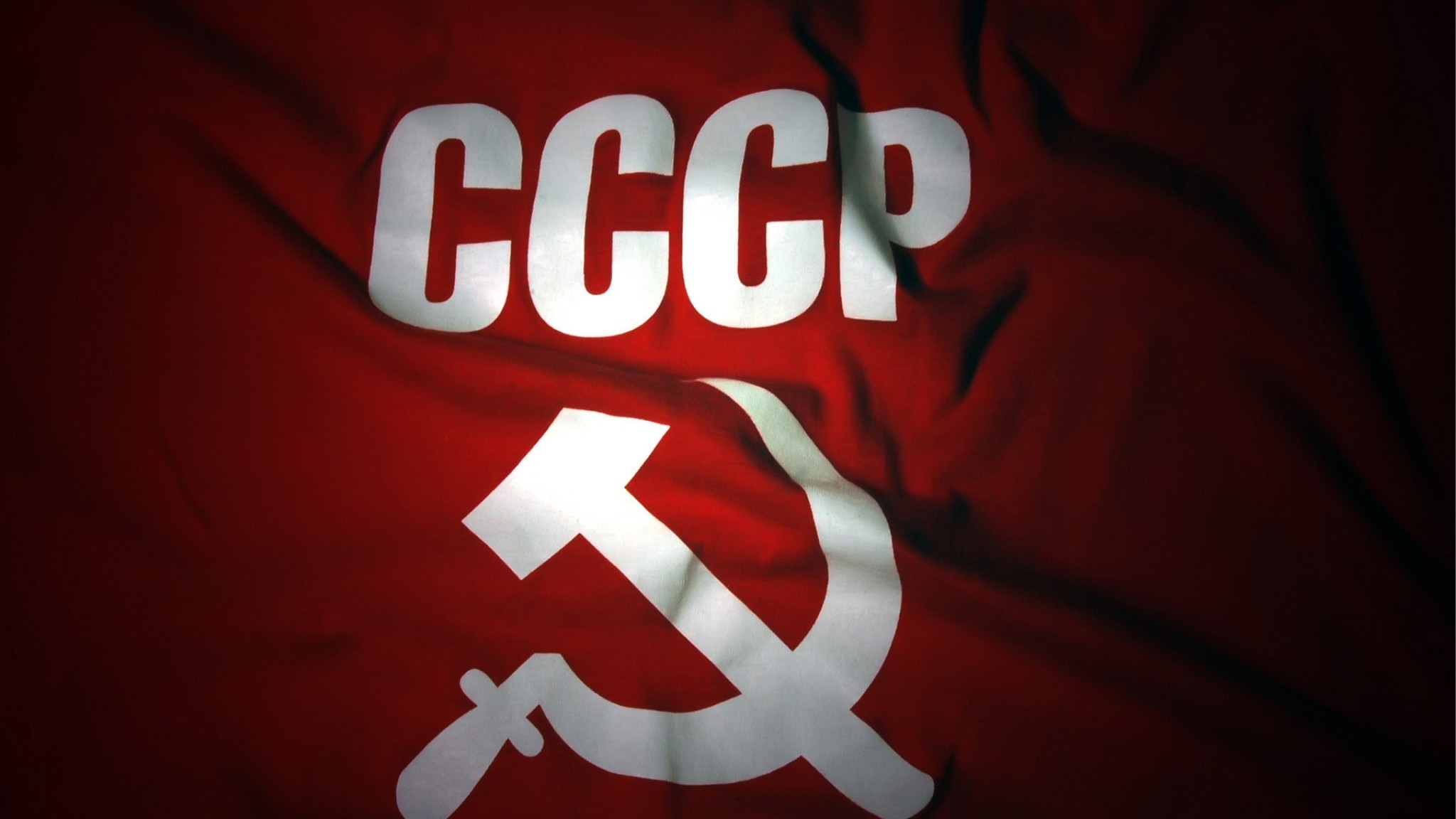2048x1152 Preview wallpaper flag, ussr, russia, sickle 