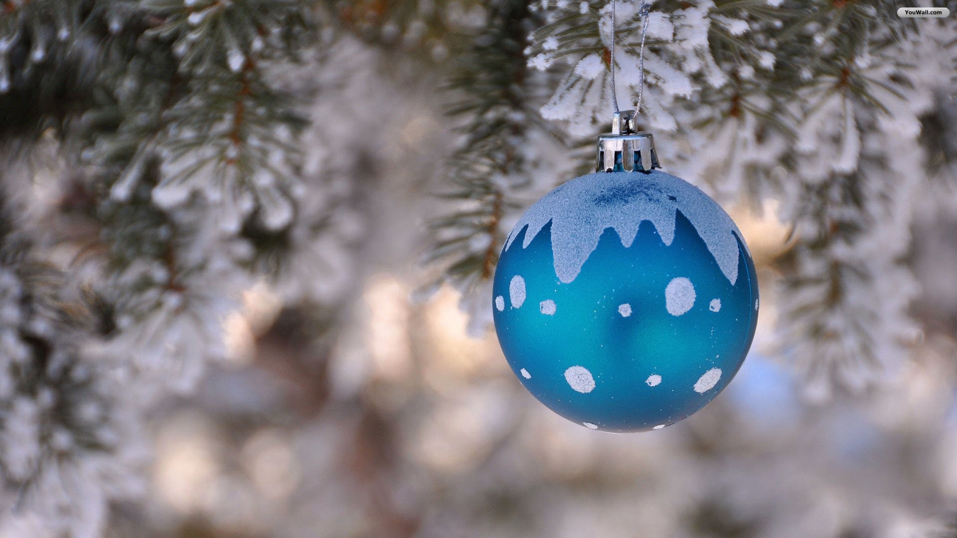 1920x1080 Blue Christmas Ornaments Wallpaper