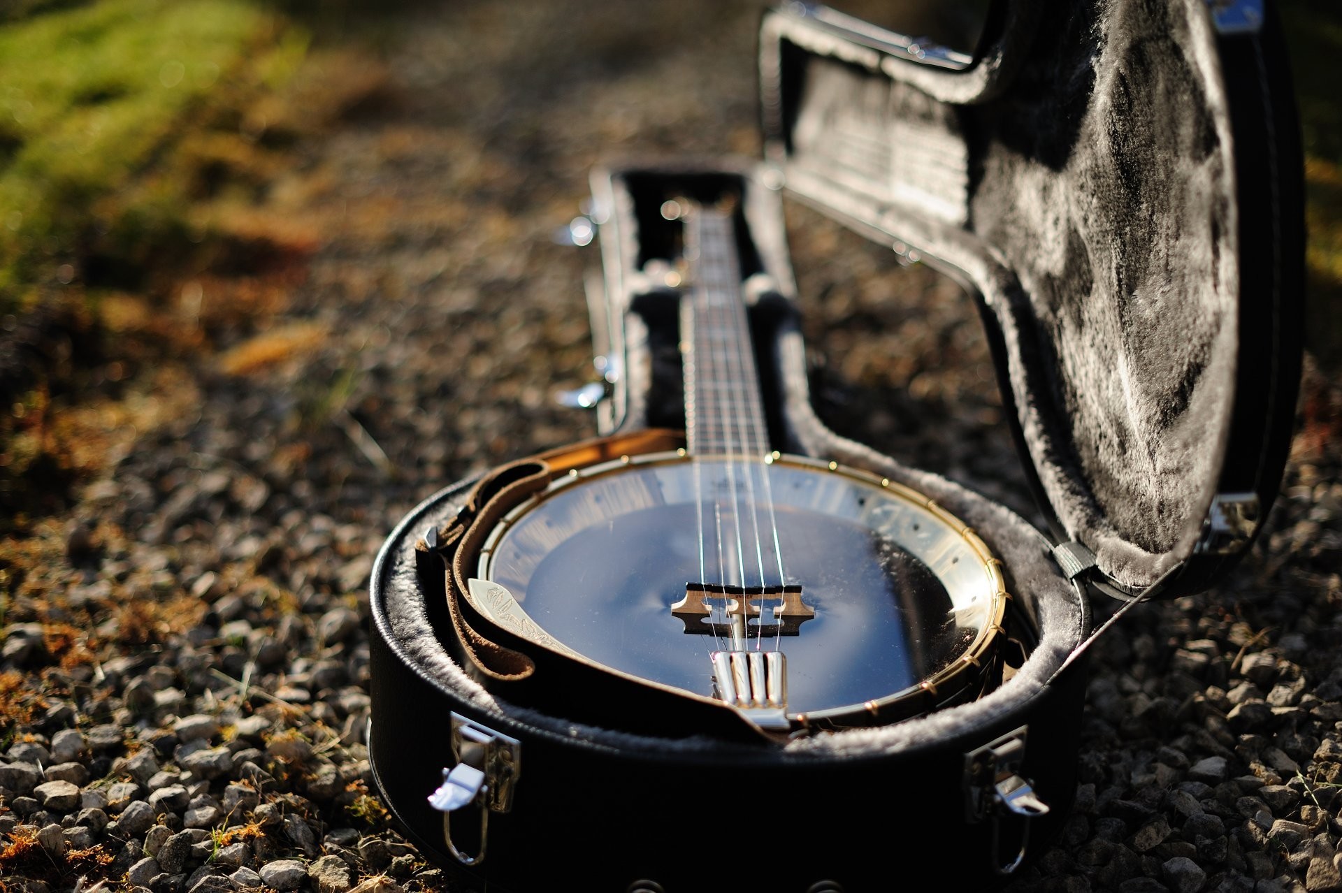 1920x1278 banjo tools music
