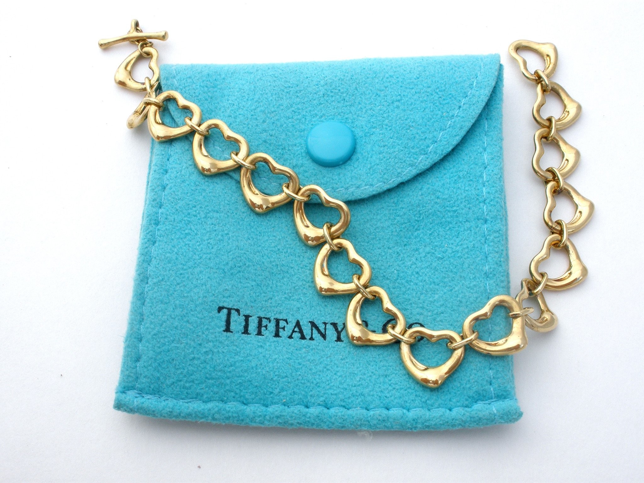 2048x1536 Tiffany & Co 18K Gold Open Heart Bracelet Peretti