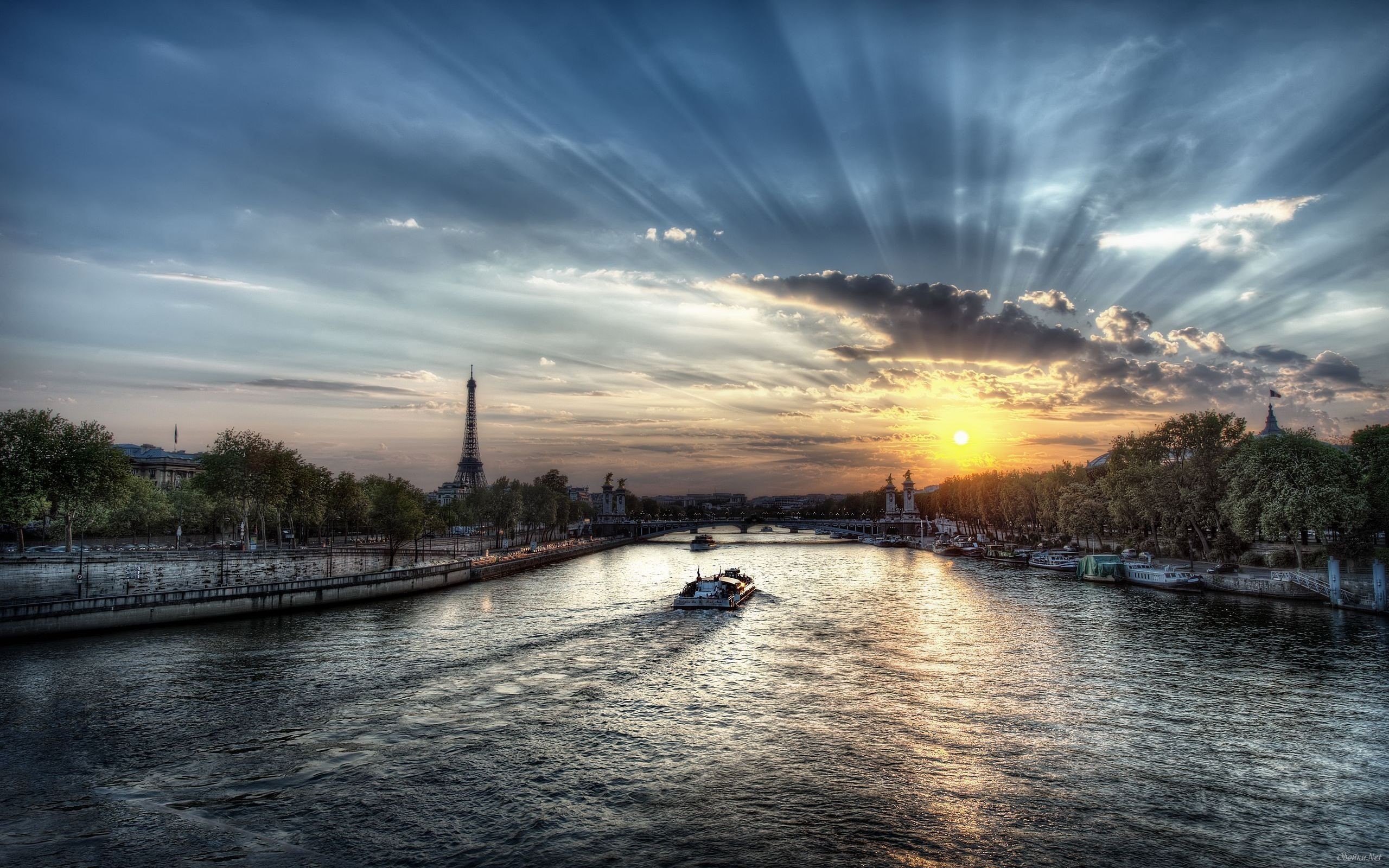 2560x1600 Stunning sunset in Paris HD Desktop Wallpaper