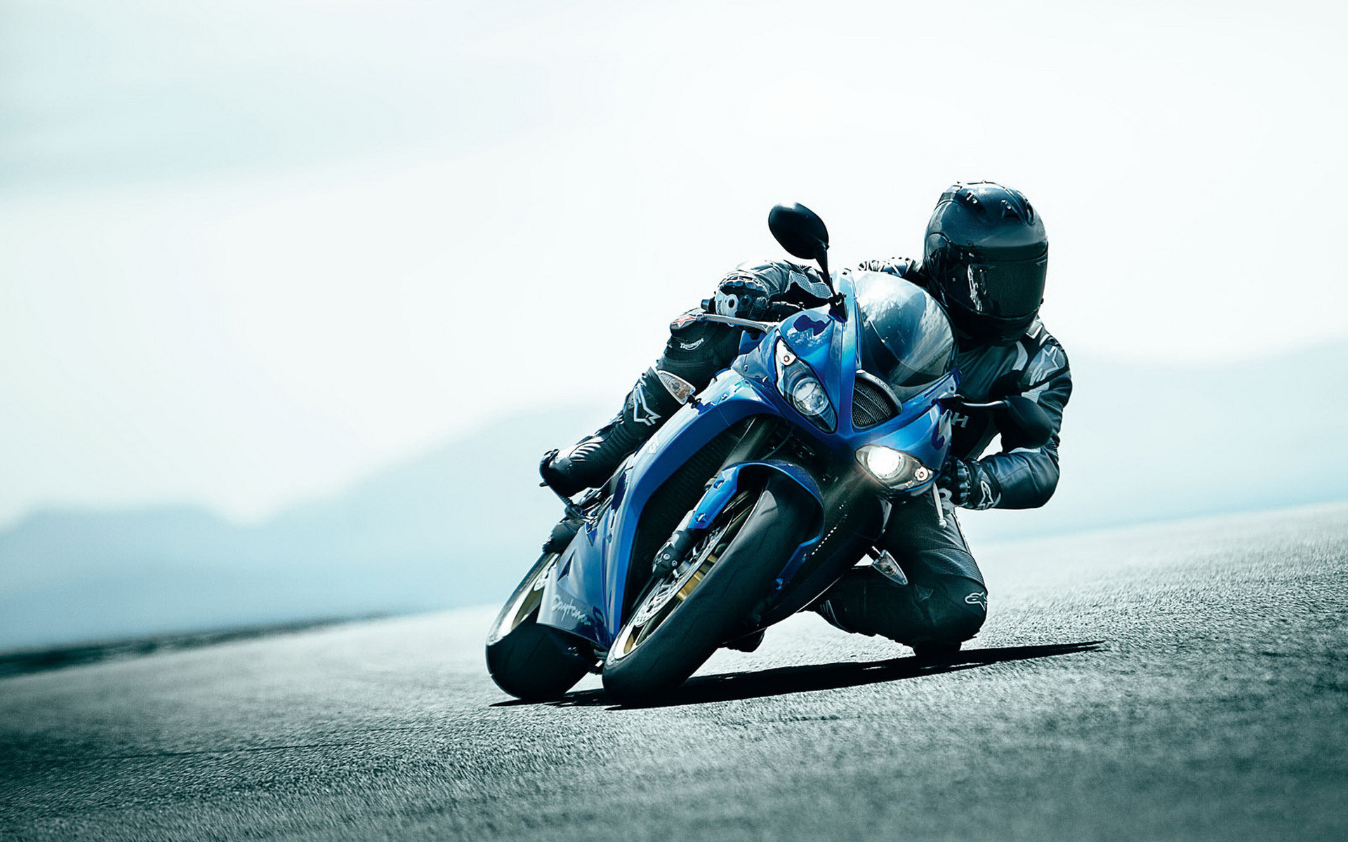 racing bikes wallpapers free download