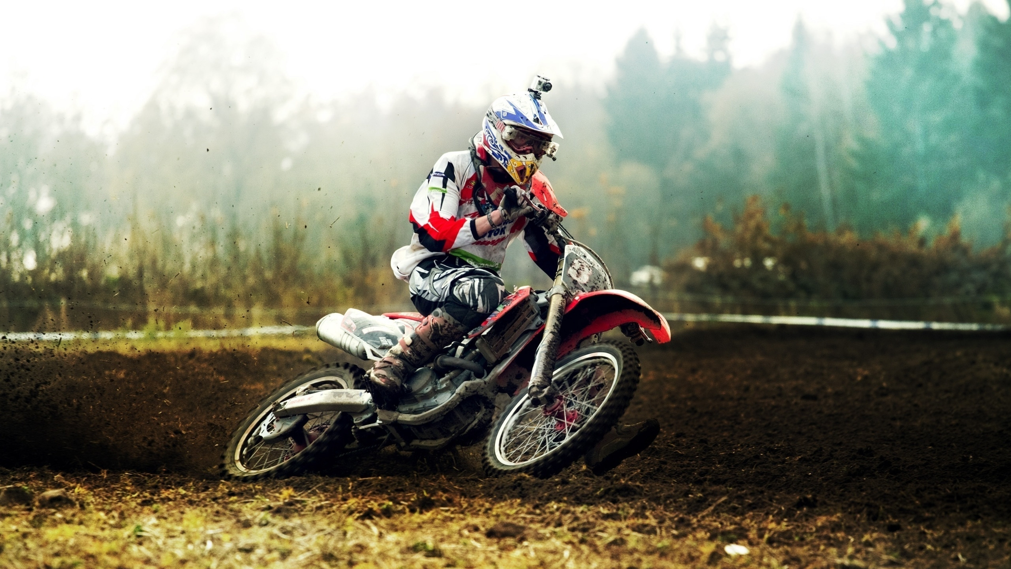 3840x2160  Wallpaper motocross, sand, race, camera, dirt