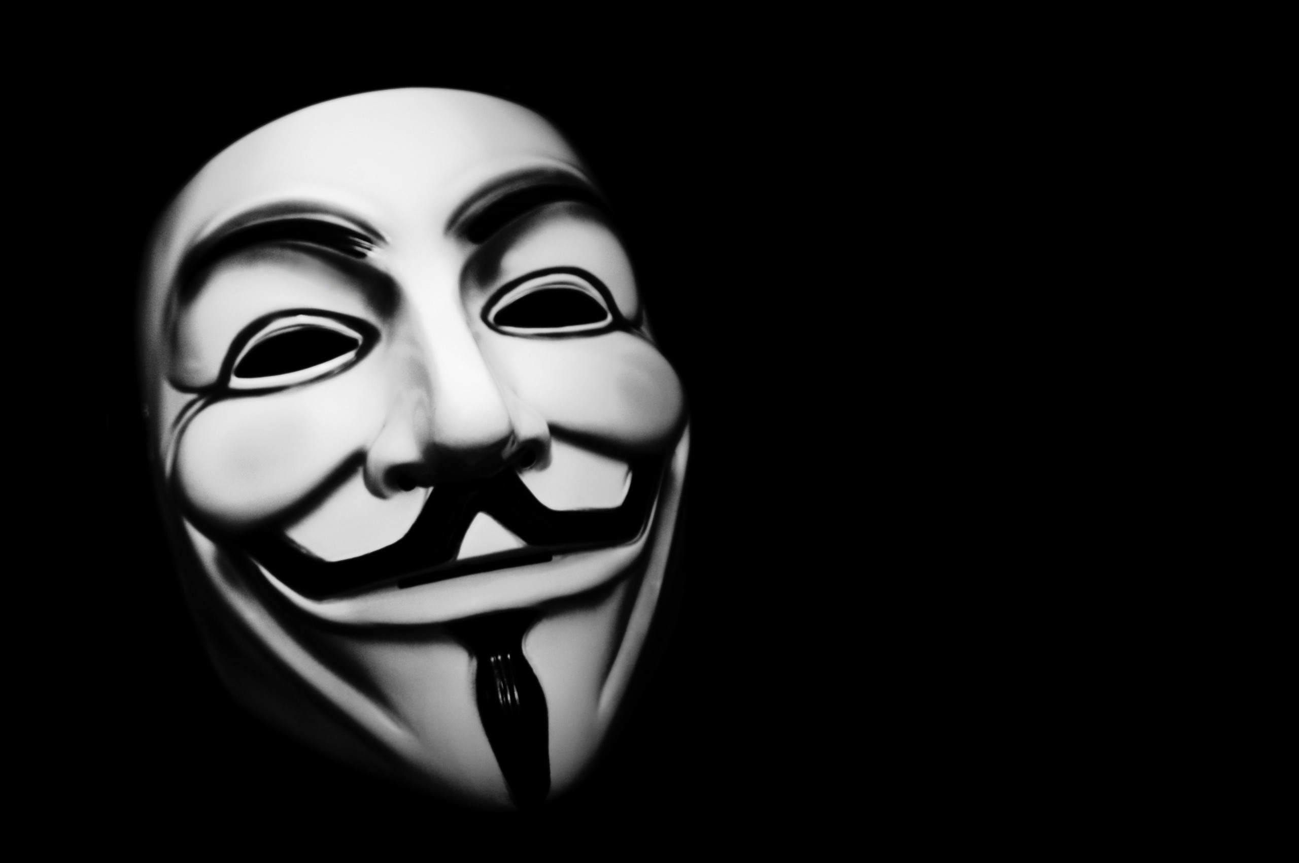 2560x1700 V For Vendetta, Mask