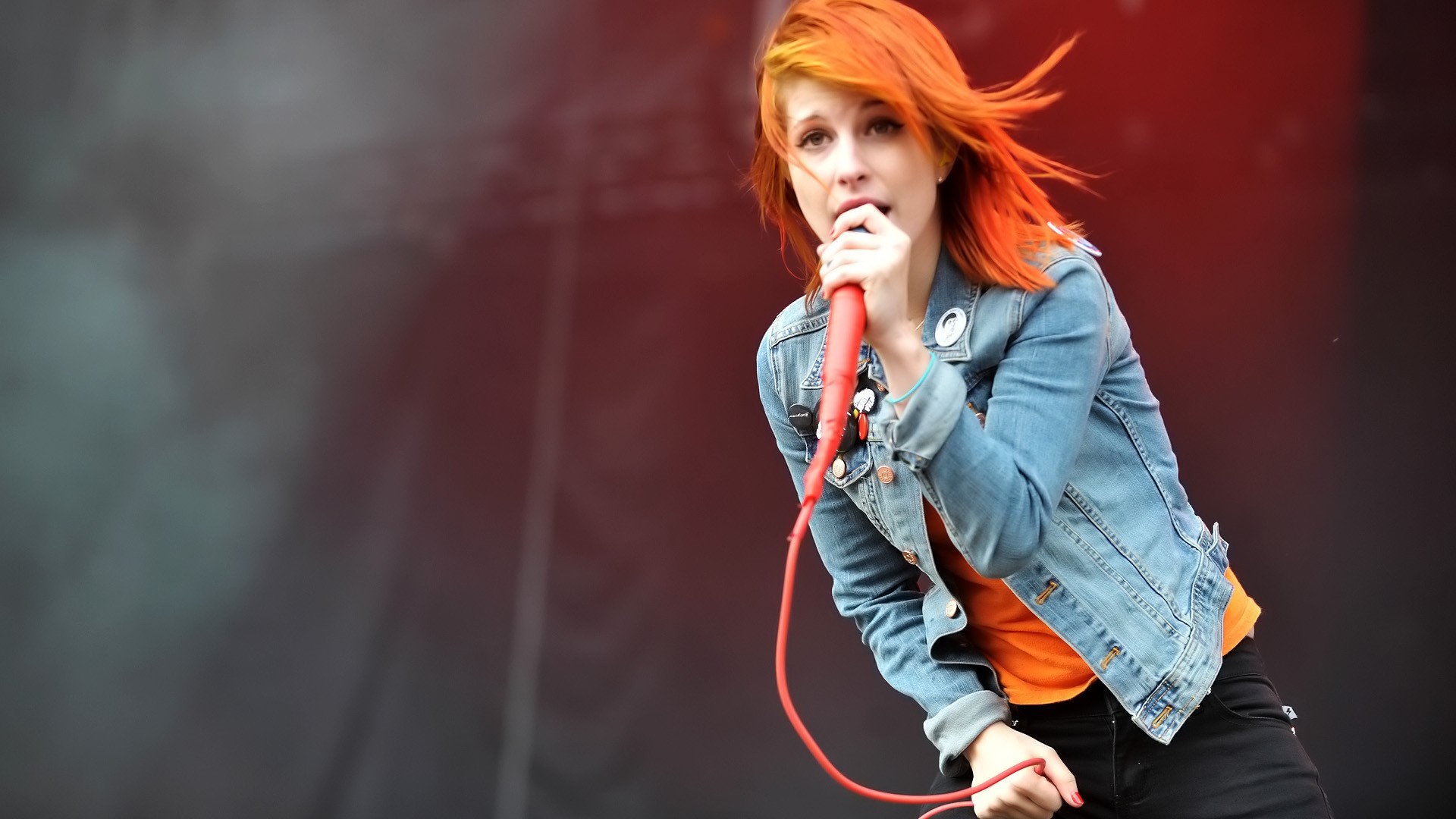 1920x1080 Preview wallpaper paramore, show, scene, hair, micrphone 