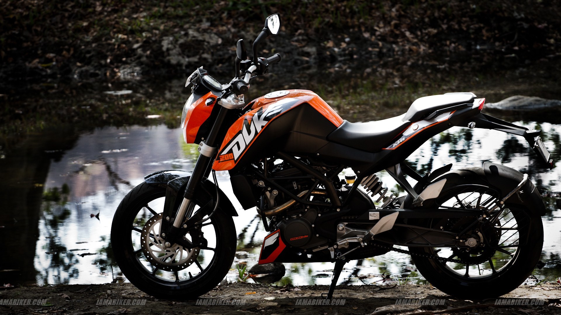 1920x1080 KTM Duke 200 HD wallpaper gallery. Click on picture to see high .