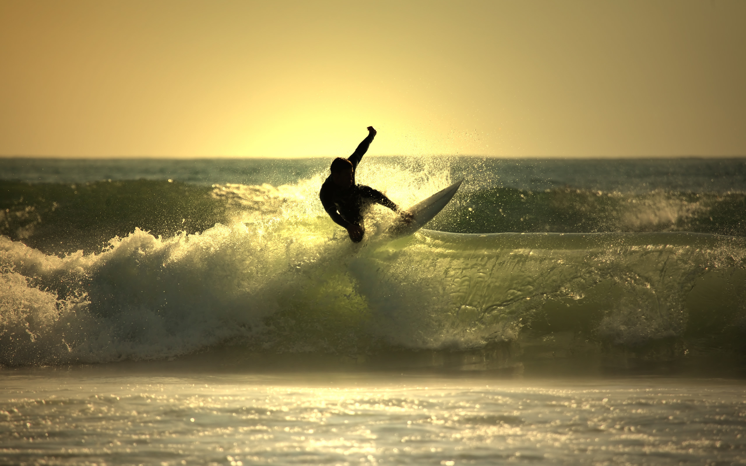 190 Surfing HD Wallpapers and Backgrounds