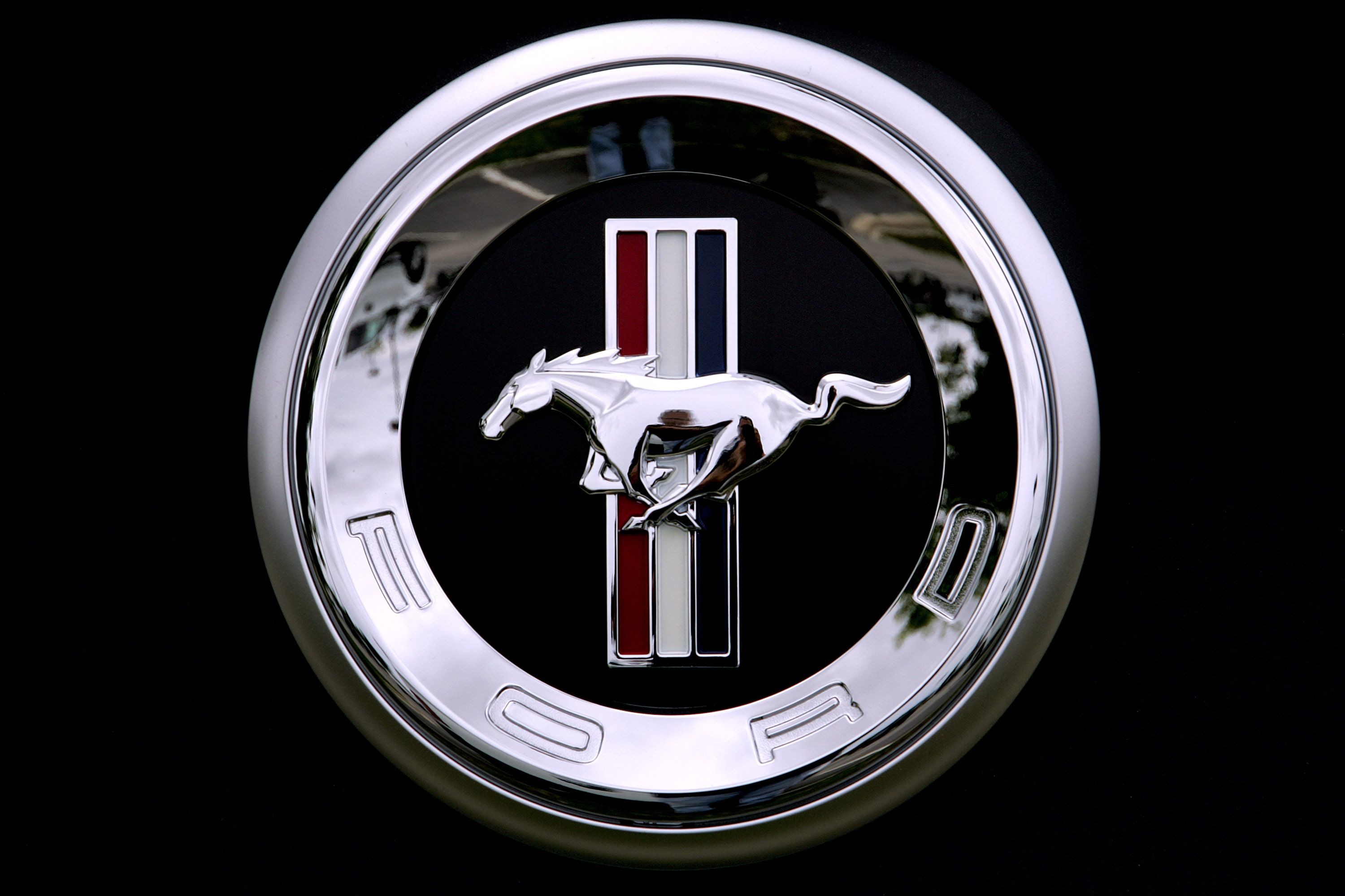 3000x2000 Mustang Logo Wallpaper Photo #Clx