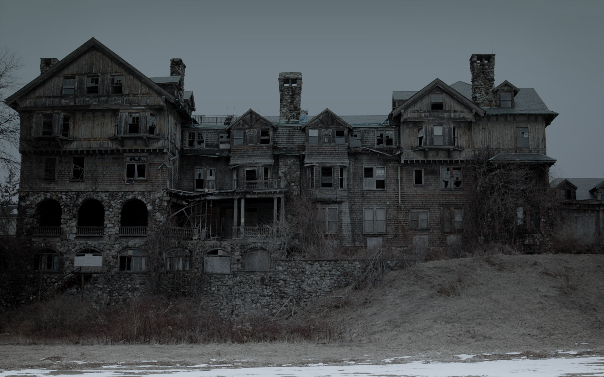 1920x1200 Dark - Haunted Building Ruin Wallpaper