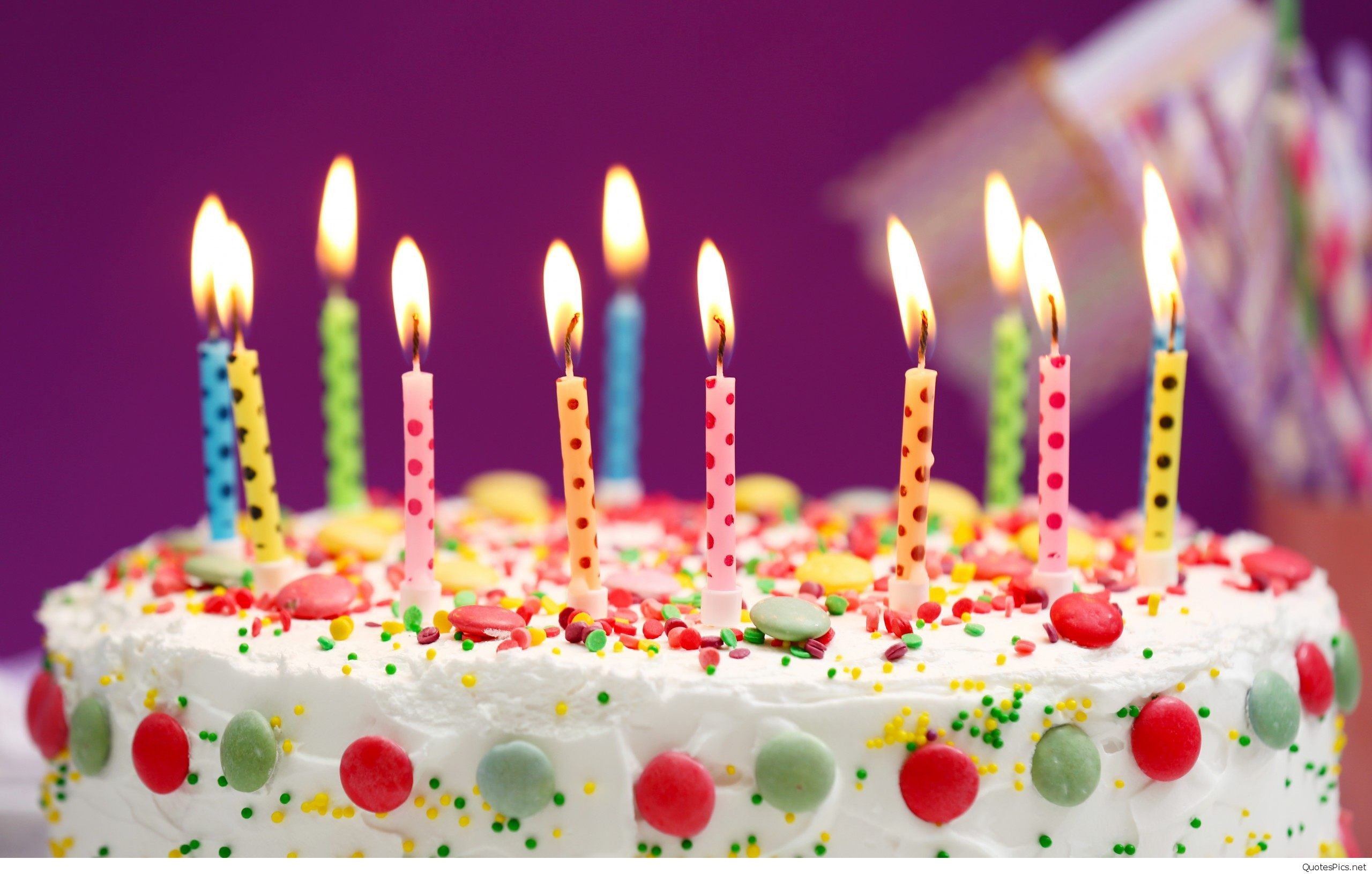2560x1630 happy-birthday-cake-and-candles-wallpaper