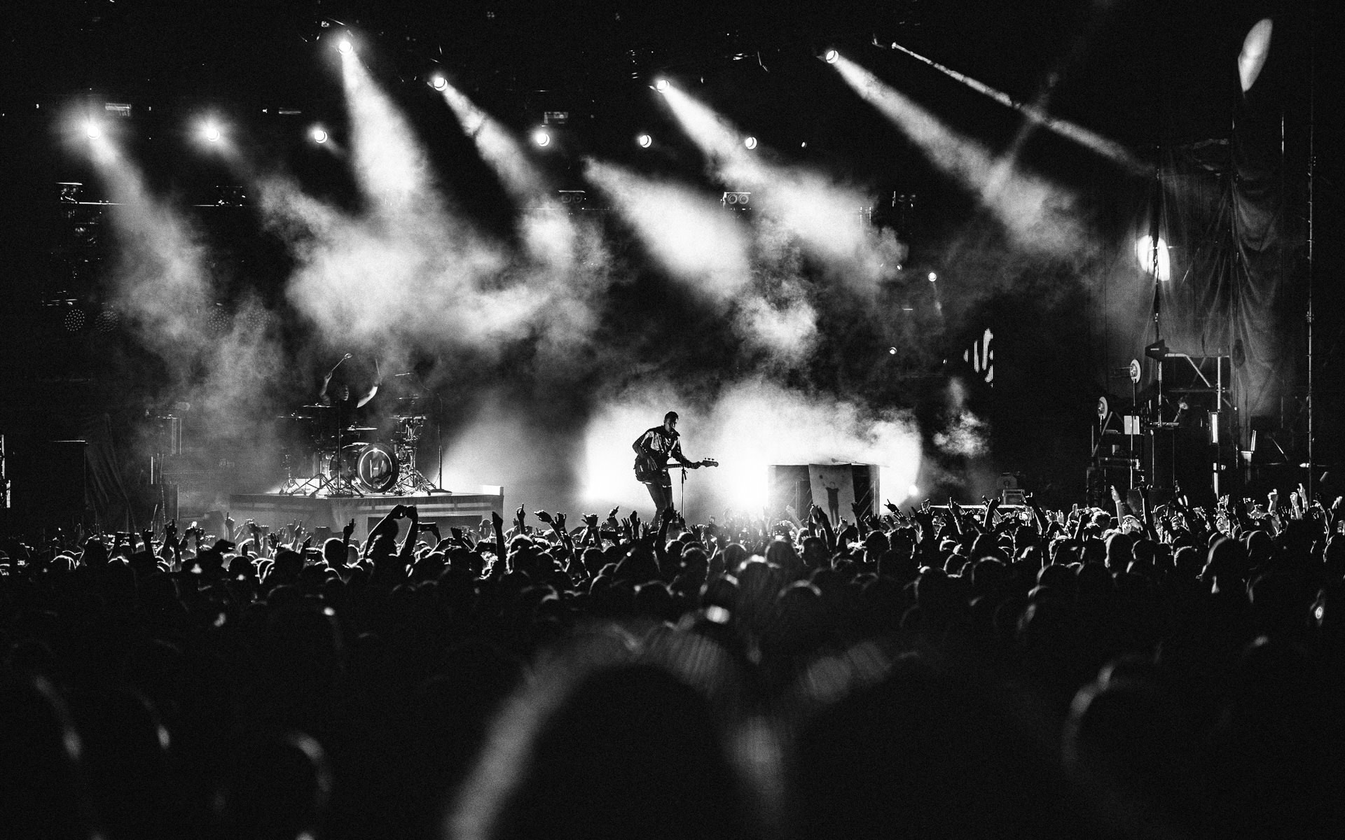 1920x1200 Explore Twenty One Pilots Live, State Parks, and more!