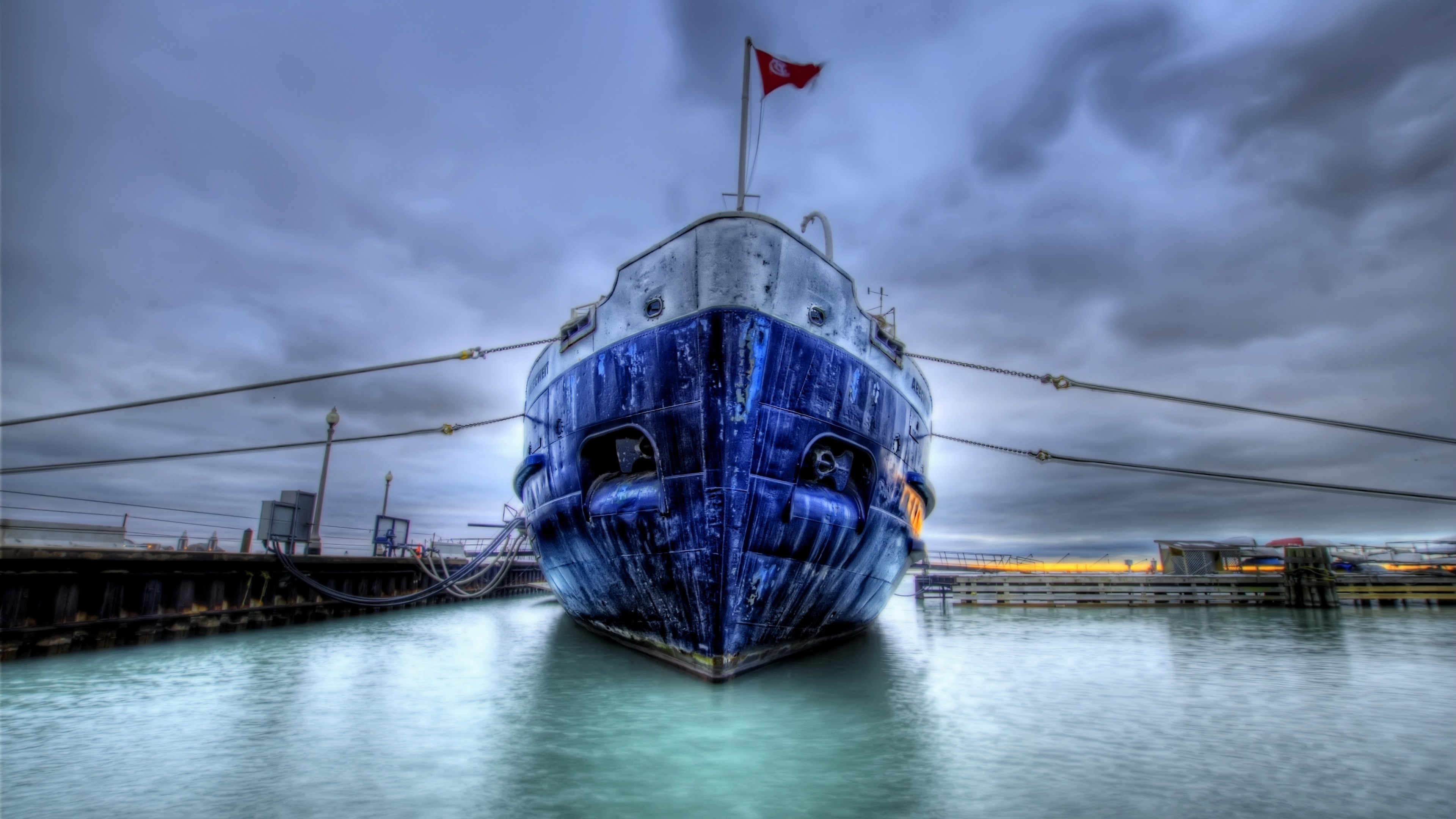3840x2160  Wallpaper boat, ship, dock, sea, flag, hdr